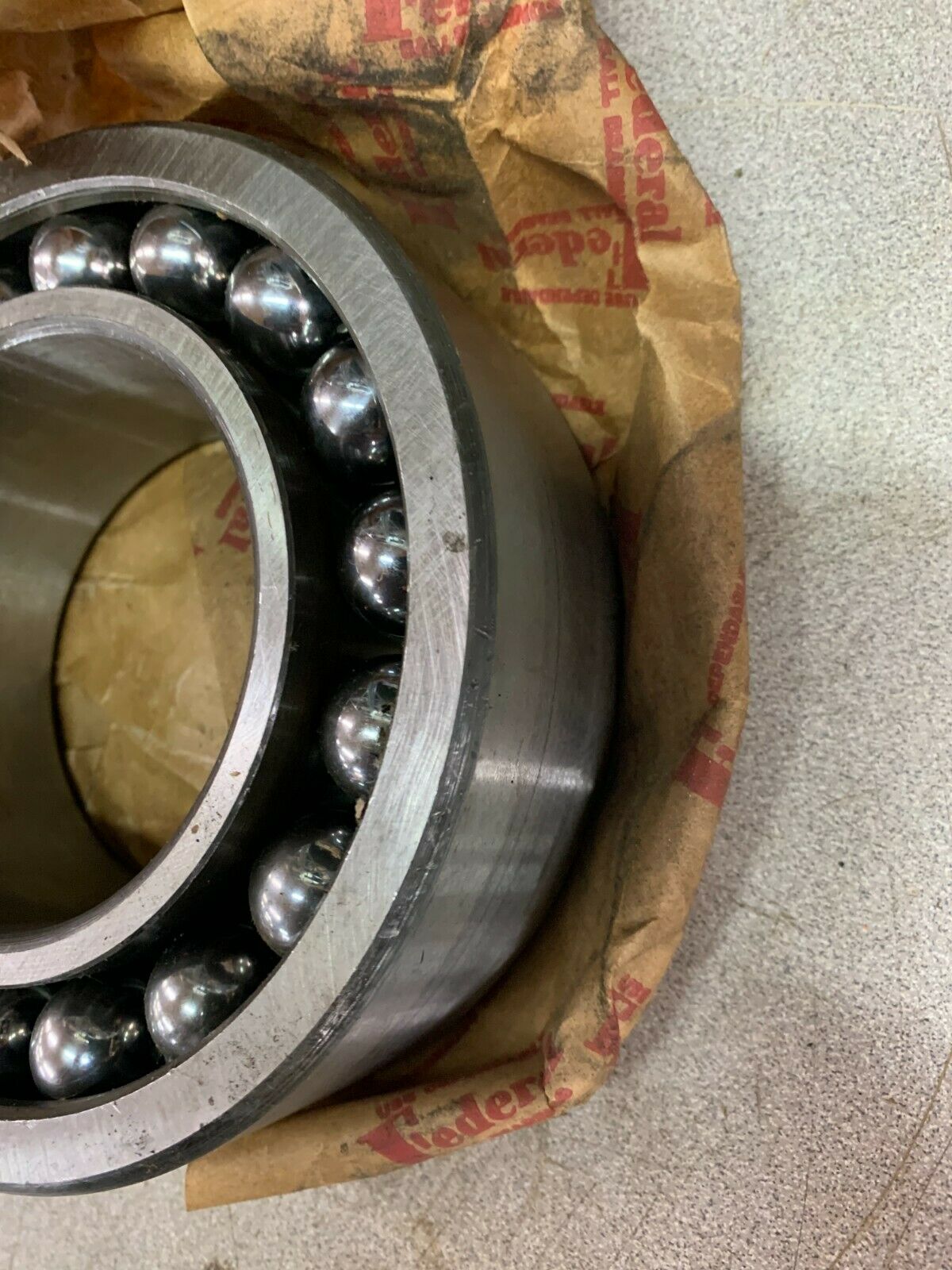 NEW NO BOX FEDERAL ROLLER BALL BEARING 5218