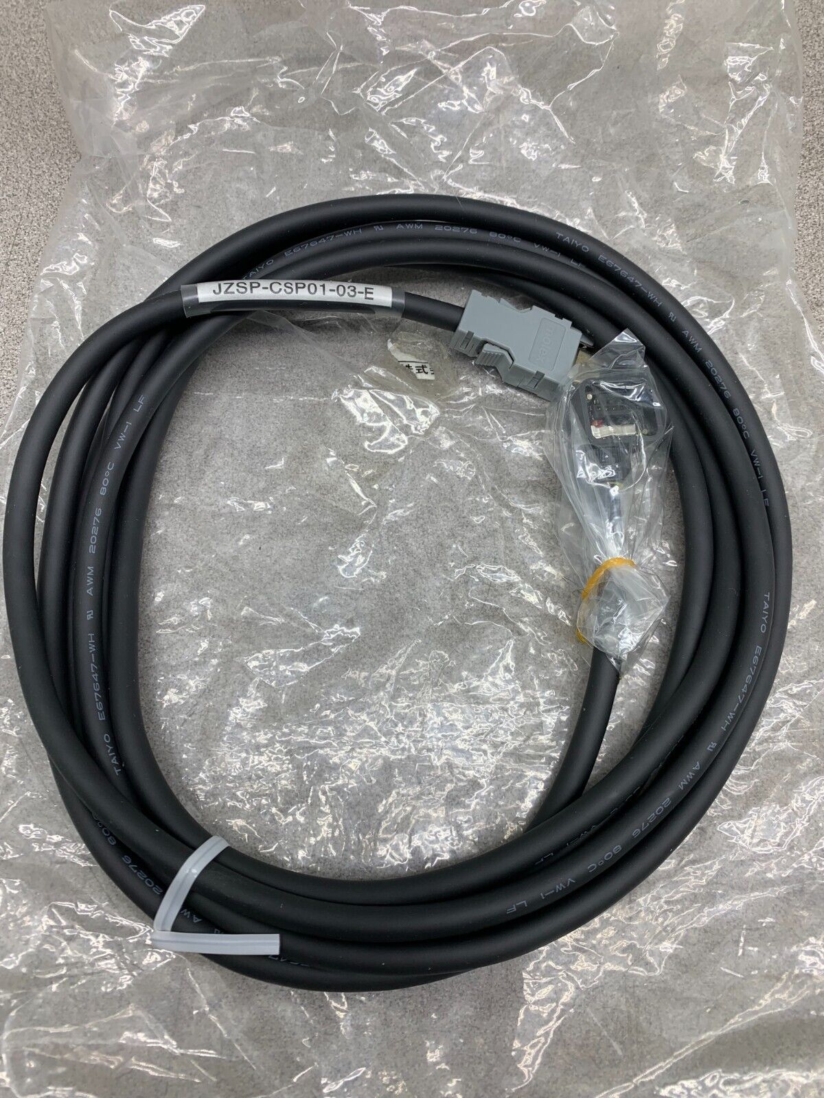 NEW IN PACKAGE YASKAWA SERVO ENCODER CABLE JZSP-CSP01-03-E