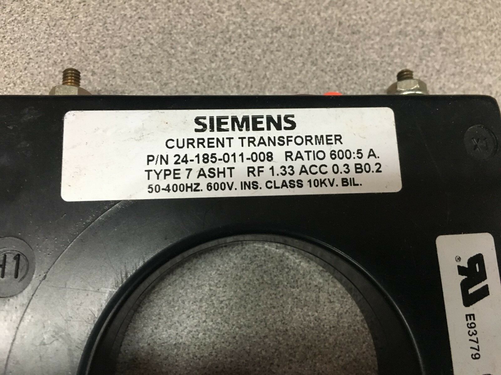 NEW NO BOX SIEMENS 600:5A CURRENT TRANSFORMER 24-185-011-008