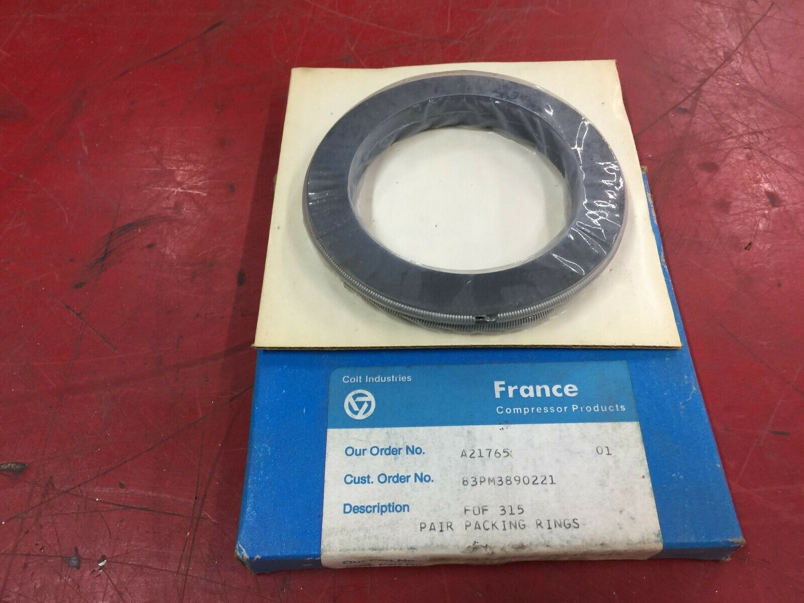 NEW IN BOX COLT INDUSTRIES PAIR PACKING RINGS 211-0325-41110-315