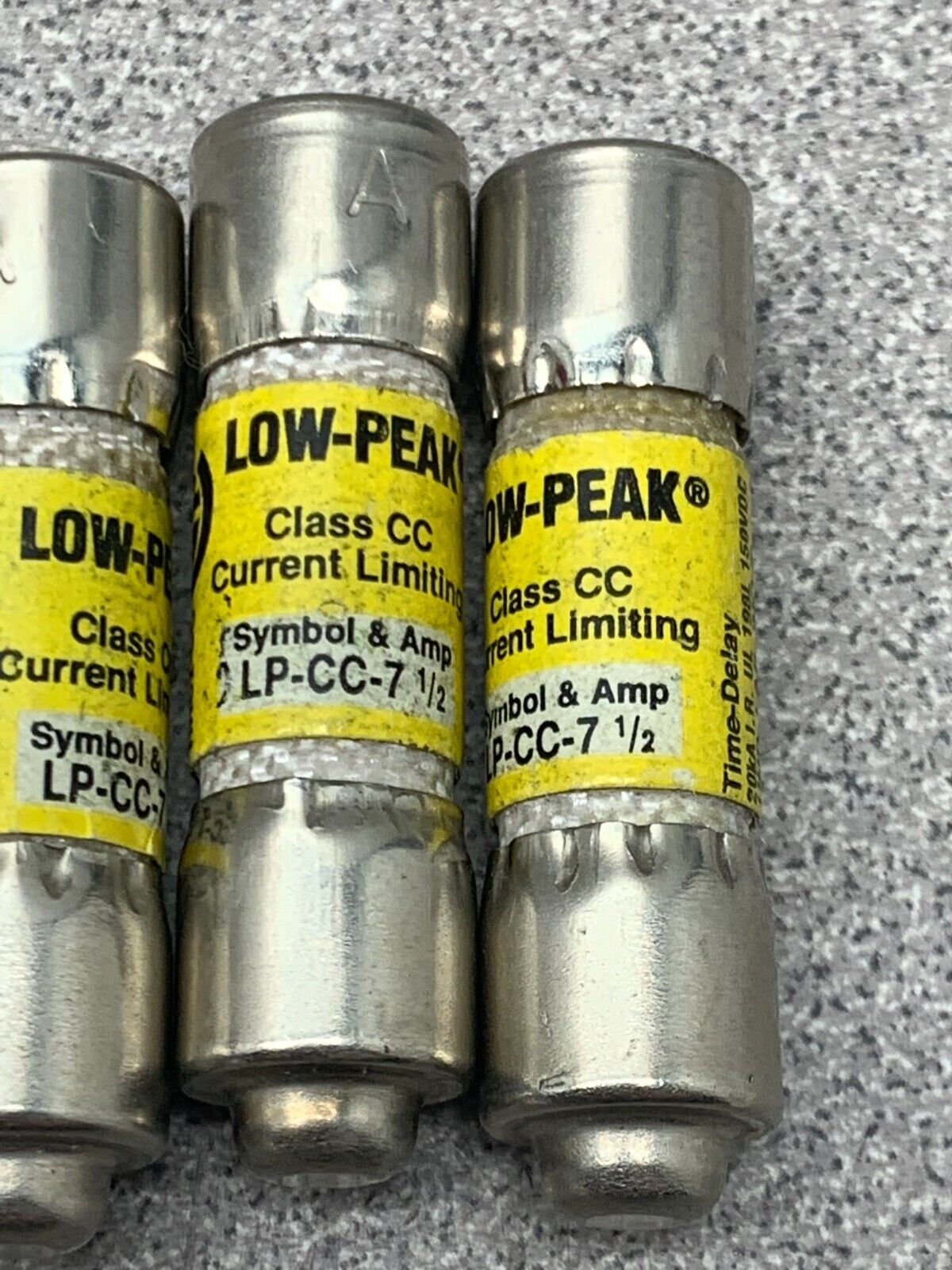 LOT OF 4 NEW NO BOX BUSSMANN LOW-PEAK CURRENT LIMITING FUSES LP-CC-7-1/2