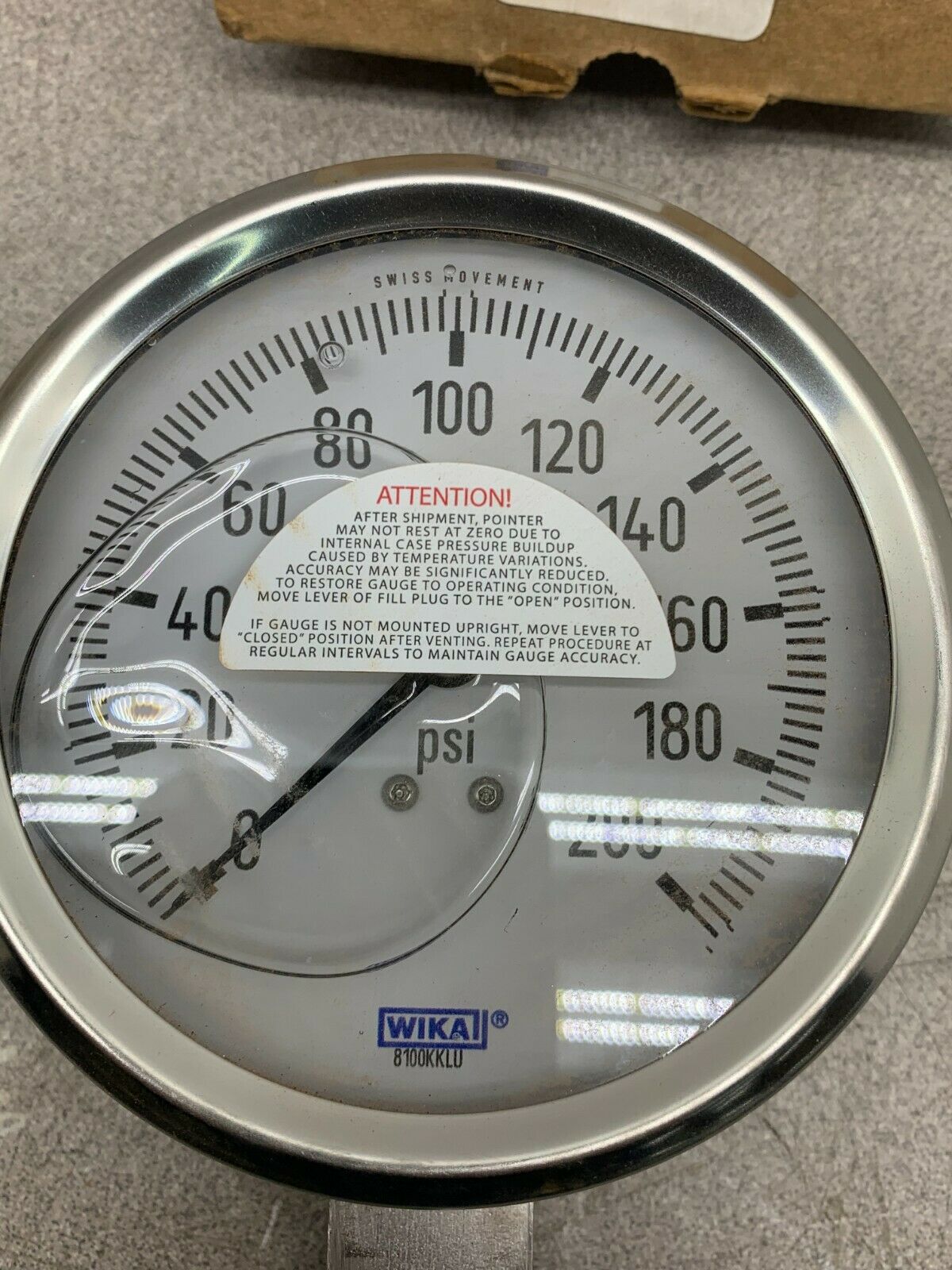 NEW IN BOX WIKA 0-200 PSI. LIQUID FILLED GAUGE 8100KKLU