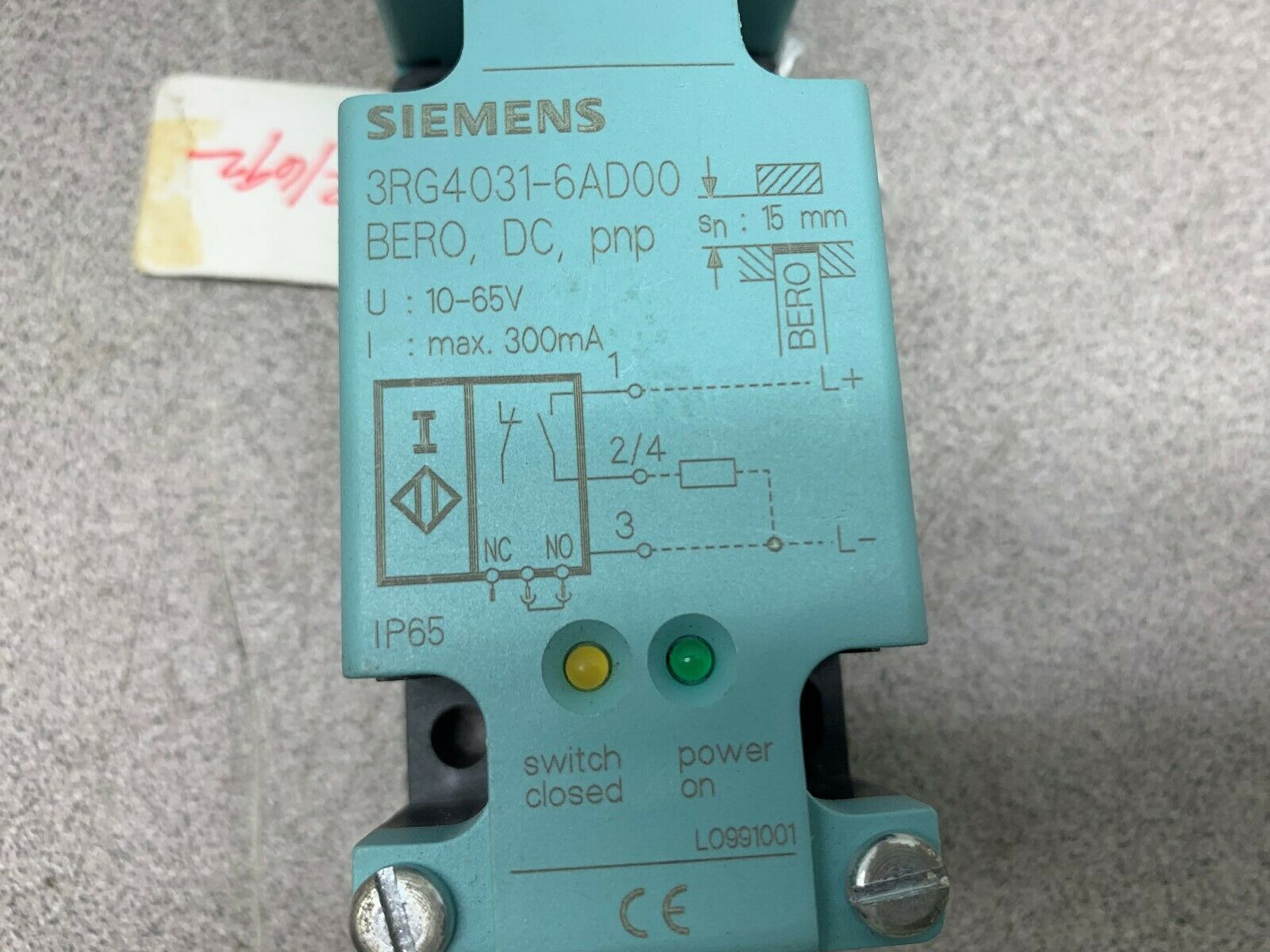 NEW NO BOX SIEMENS SENSOR 3RG4031-6AD00