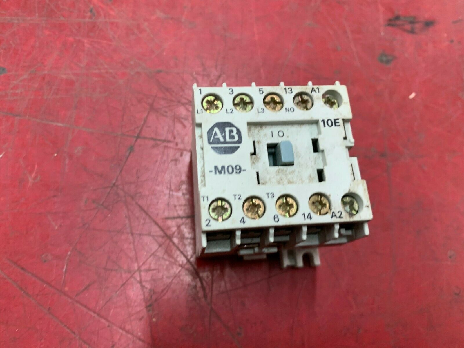 USED ALLEN BRADLEY CONTACTOR 100-M09NZ*3 SERIES A