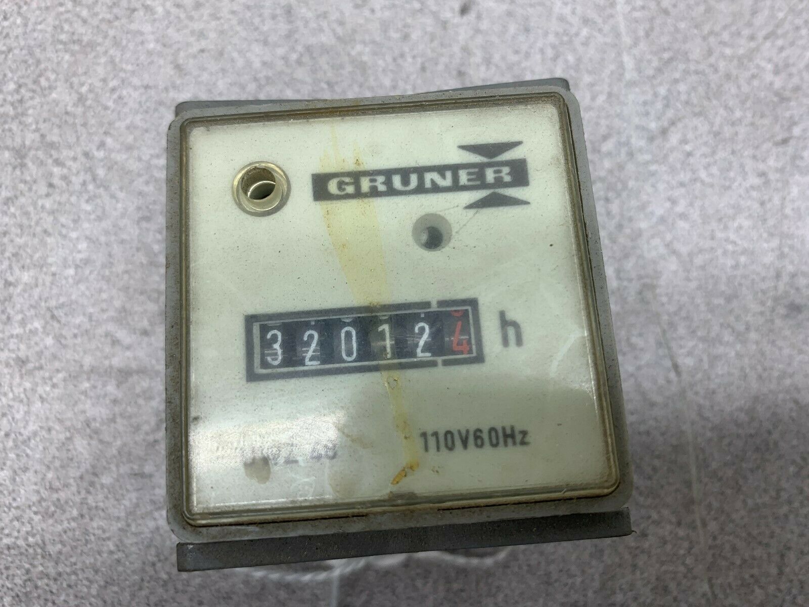 LOT OF 4 USED GRUNER METER UWZ-48