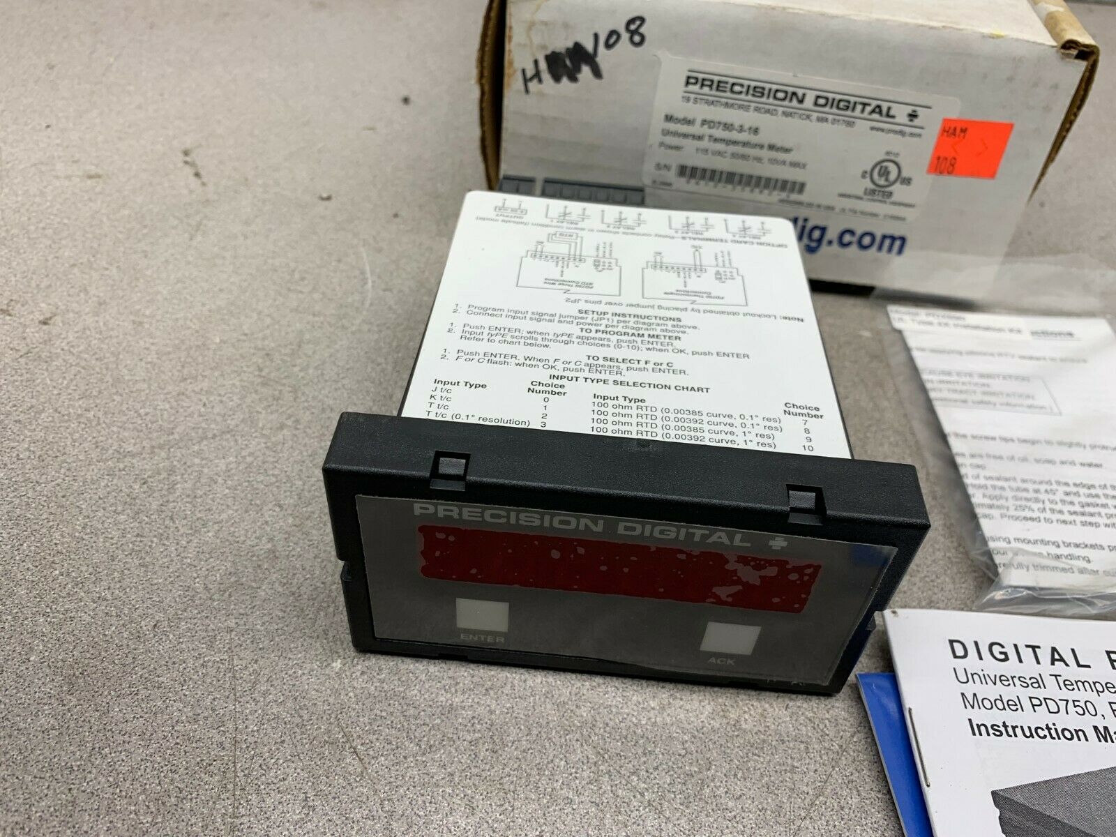 NEW IN BOX PRECISION DIGITAL UNIVERSAL TEMPERATURE METER PD750-3-16