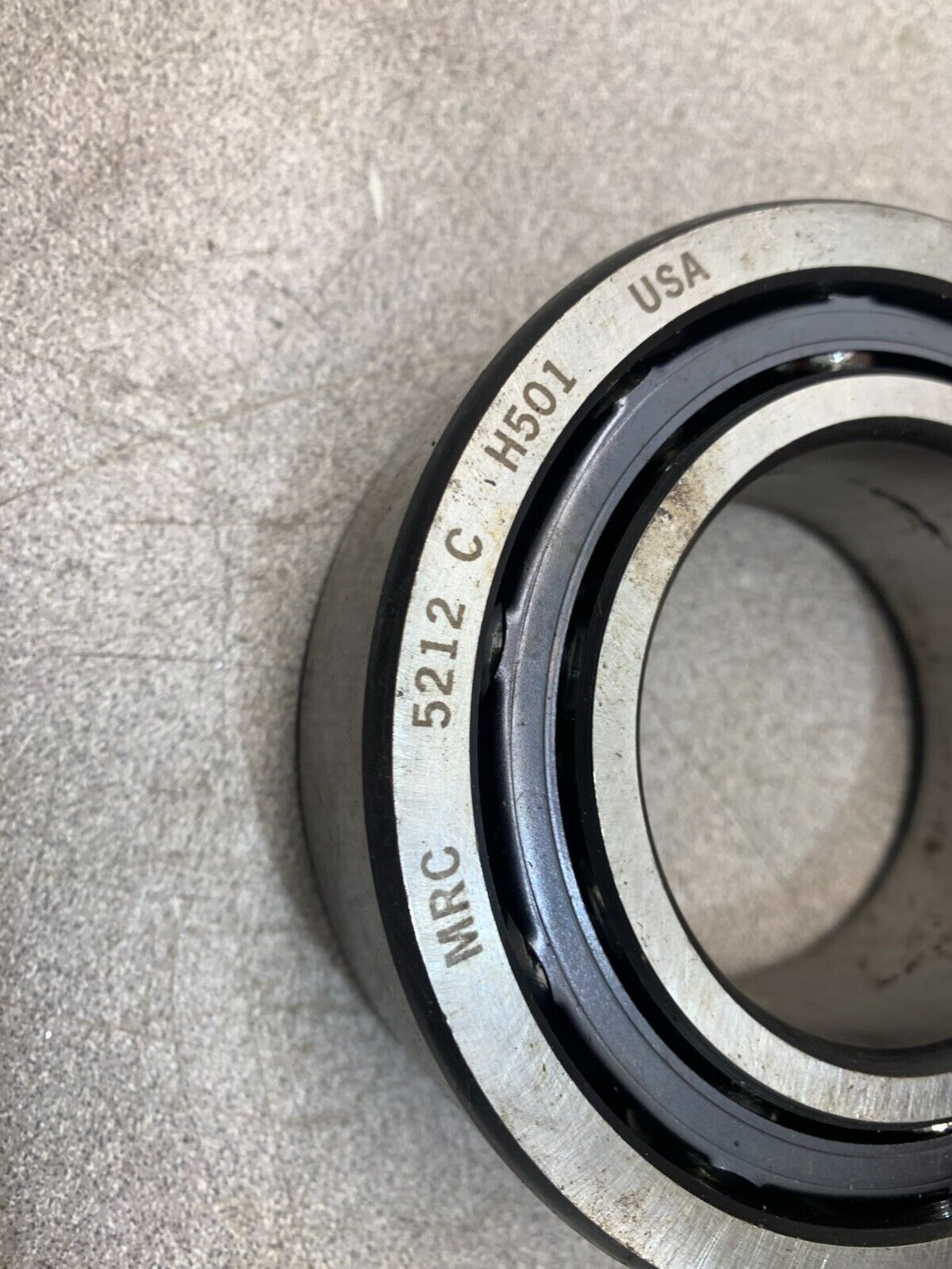 NEW IN BOX MRC ROLLER BEARING 5212C-H501