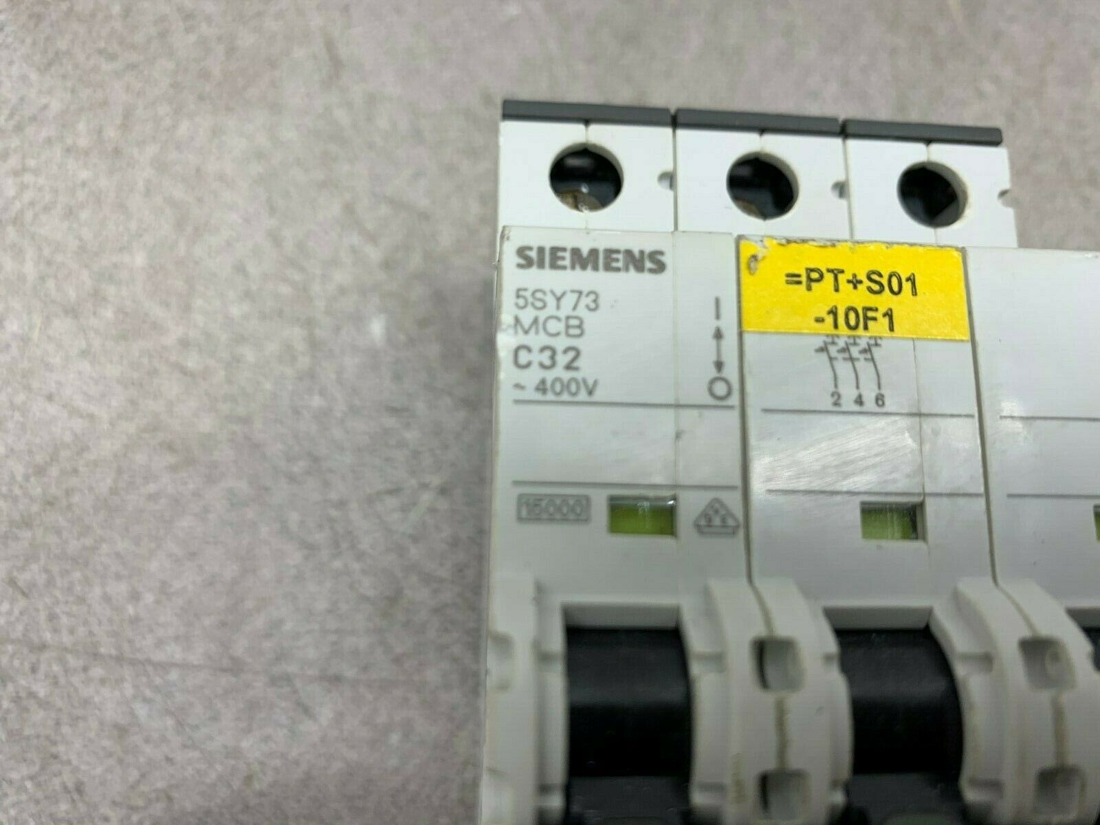 USED SIEMENS BREAKER 5SY7332-7