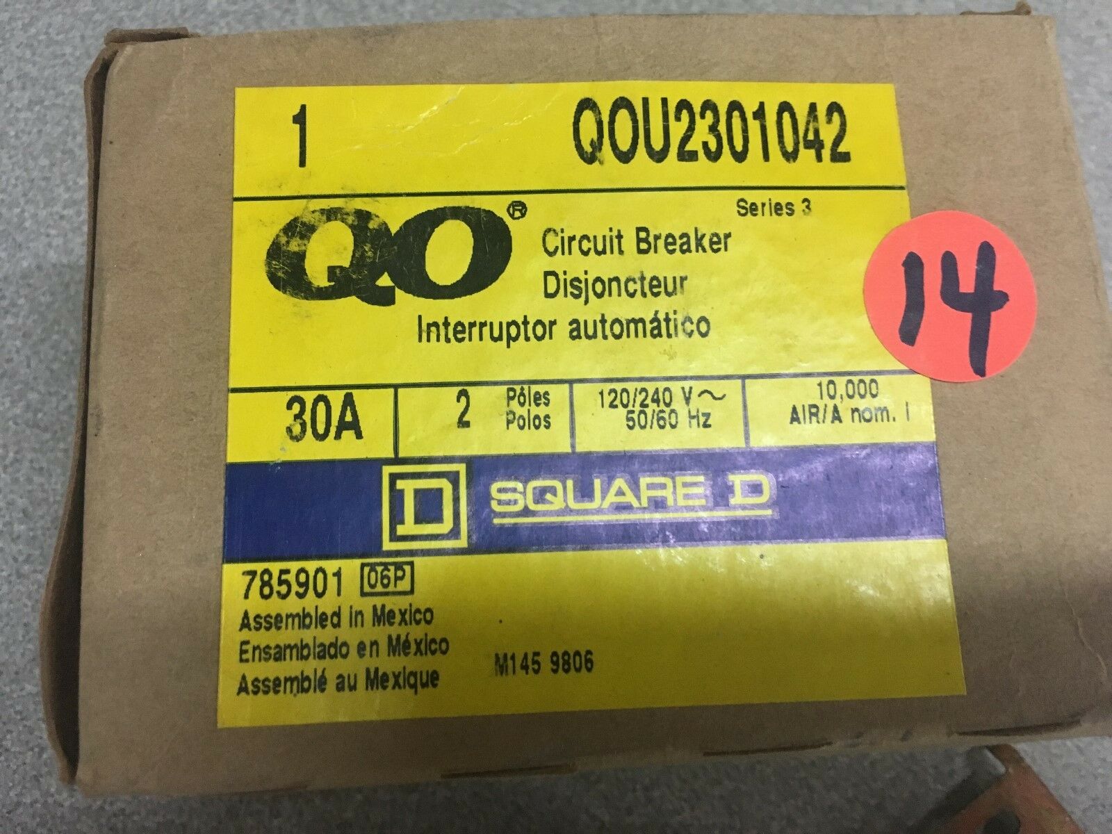 NEW IN BOX SQUARE D 2 POLE 30AMP CIRCUIT BREAKER QOU2301042