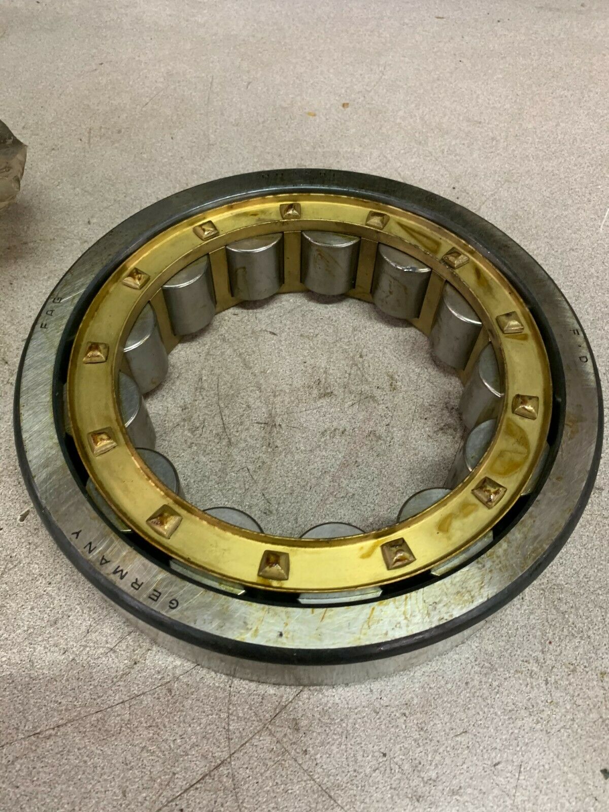 NEW NO BOX FAG CYLINDRICAL ROLLER BEARING NU320E