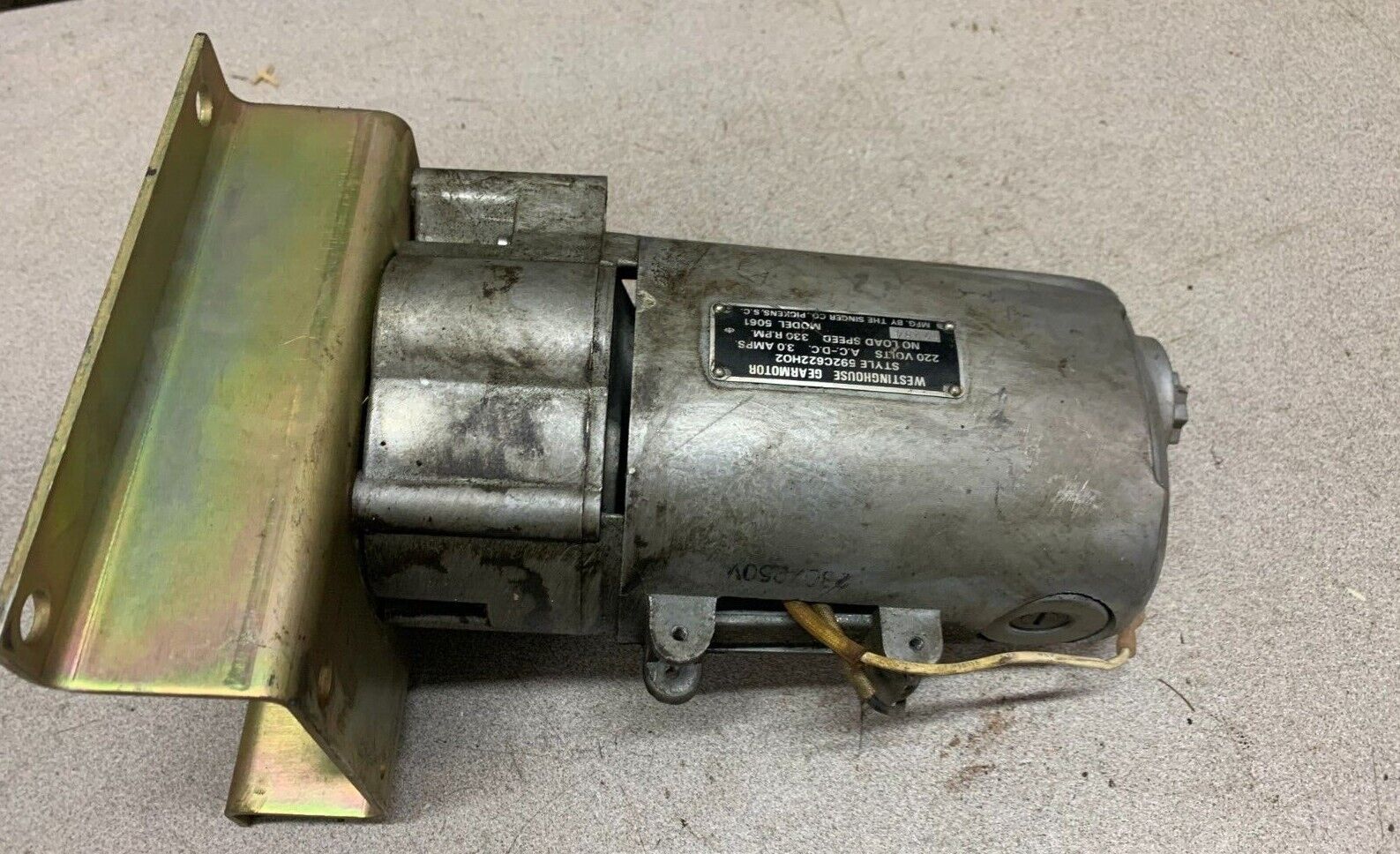 USED WESTINGHOUSE 220VOLT A.C-D.C. 30AMP 330RPM GEARMOTOR 592C622H02 MODEL 5061