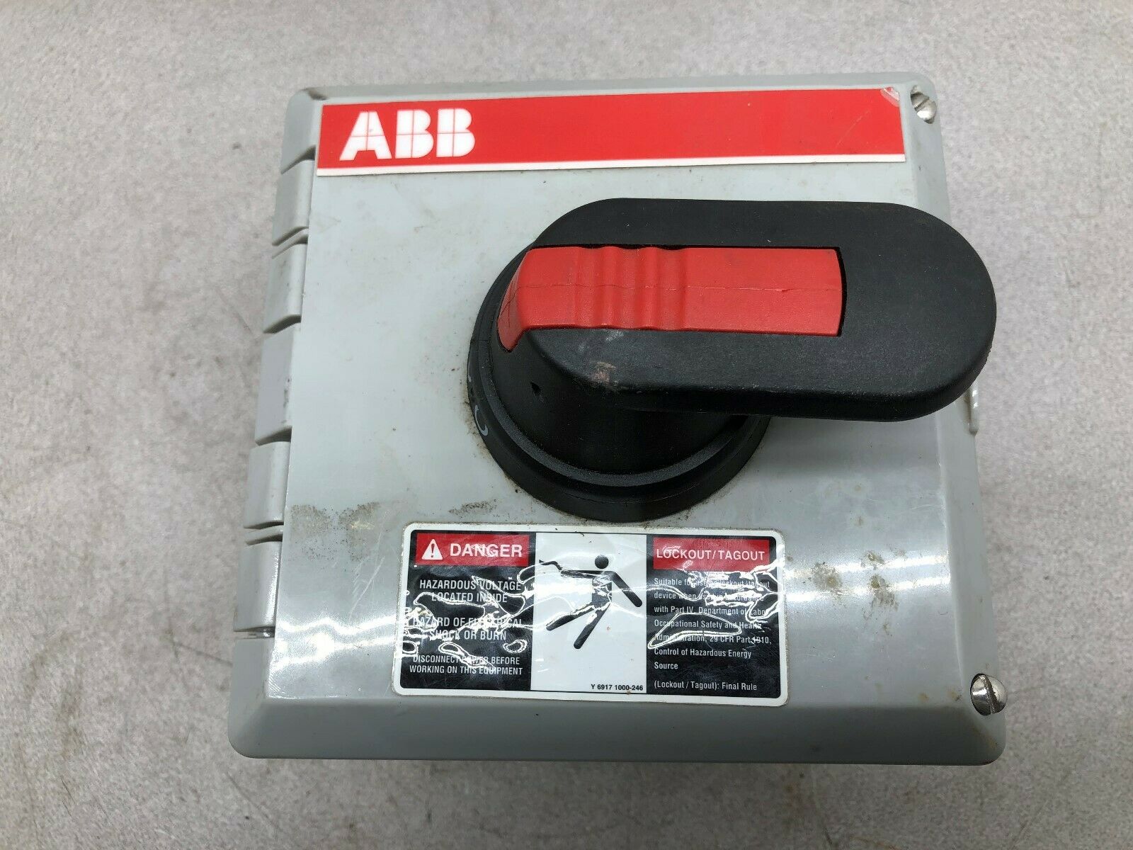 NEW NO BOX ABB 40 AMPS 600 VAC 3 POLE DISCONNECT SWITCH NF32P-3PB6A10