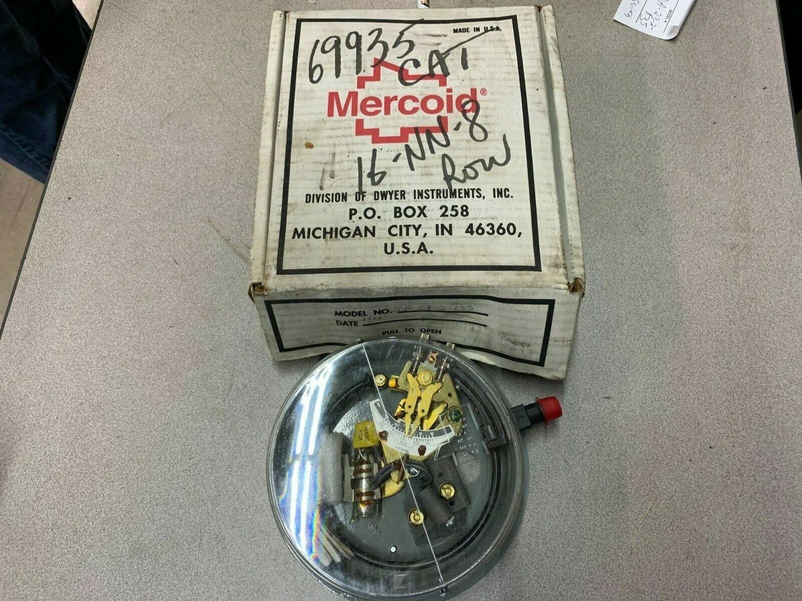 NEW IN BOX MERCOID PRESSURE SWITCH DA-23-2-13S