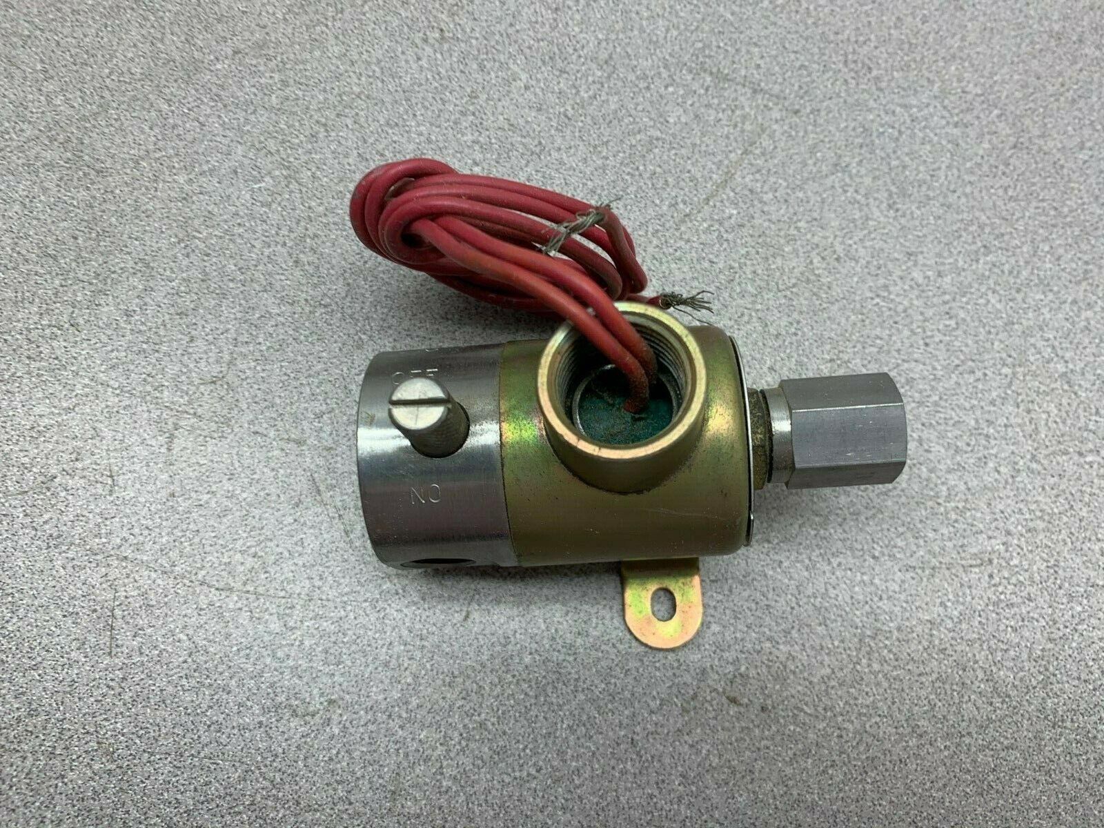 NEW NO BOX SKINNER 1/16" SOLENOID VALVE V5L35350