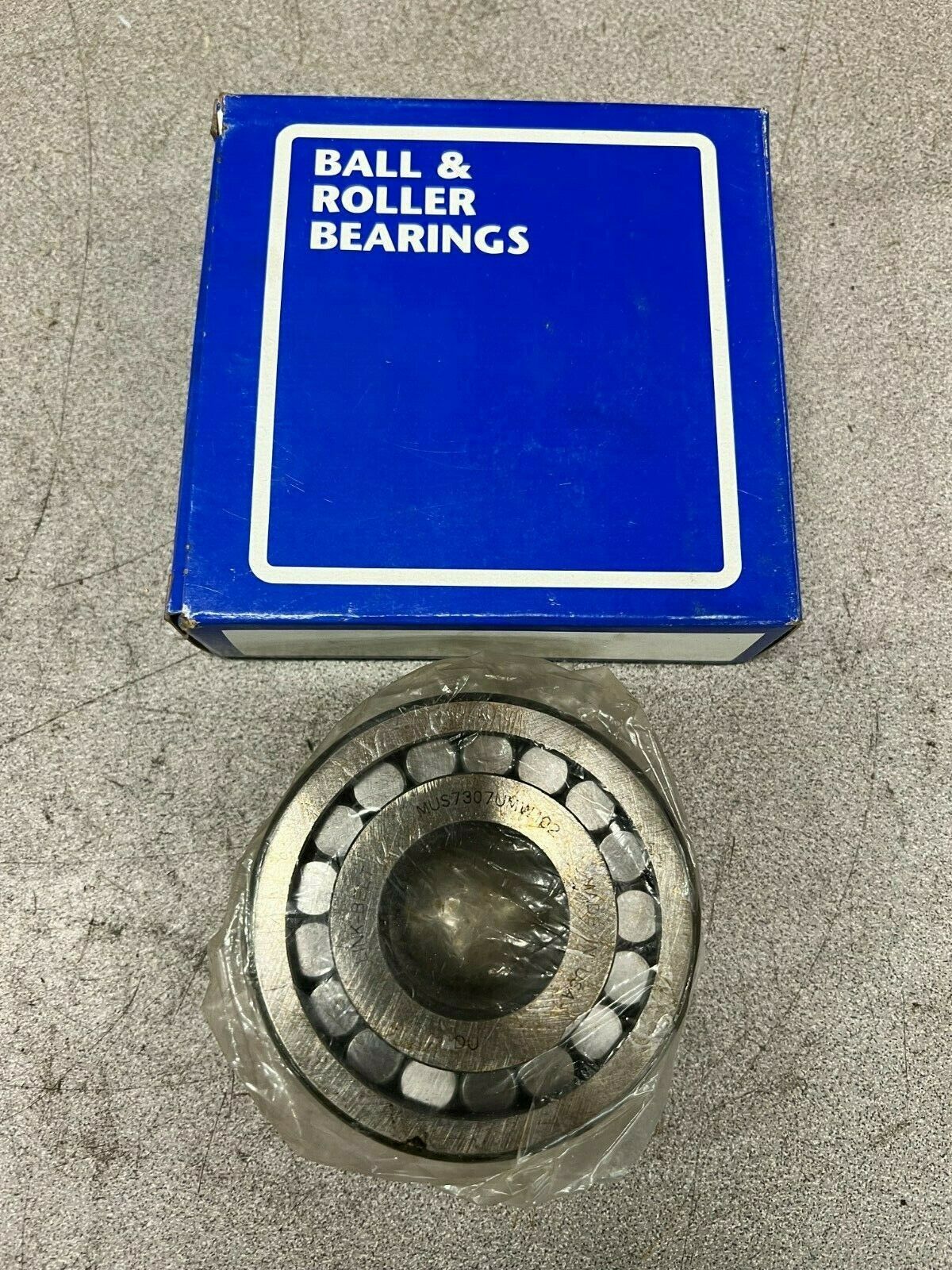 NEW IN BOX LINKBELT MUS7307UMW102 CYLINDRICAL BEARING MUS7307UM