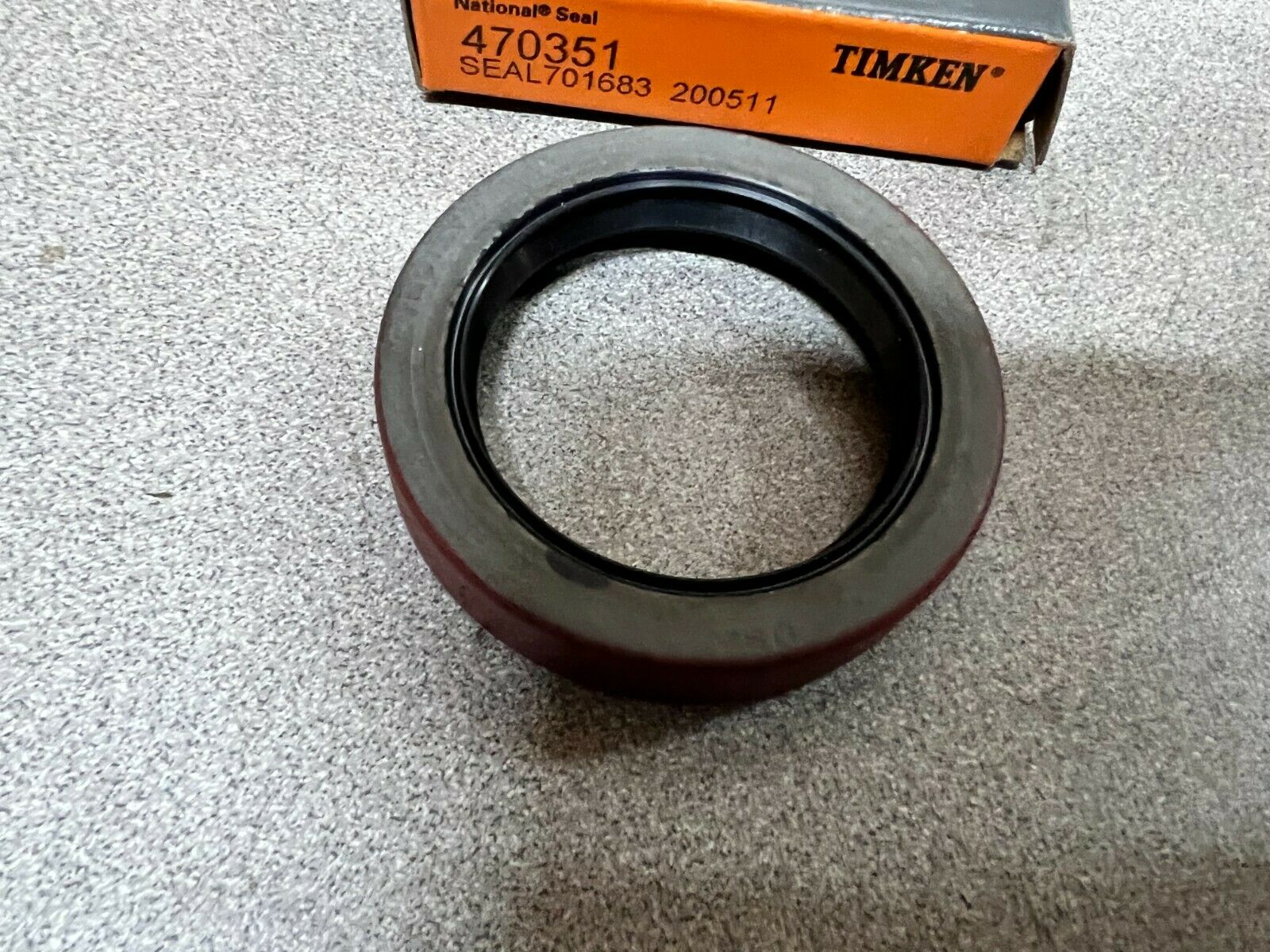 LOT OF 3 NEW IN BOX TIMKEN OILSEAL 470351