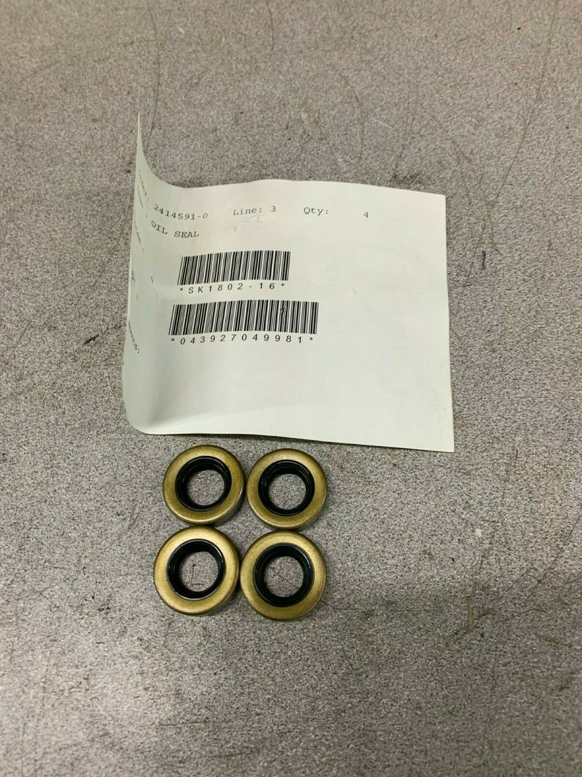 NEW LOT OF 4 OIL SEALS SK1802-16