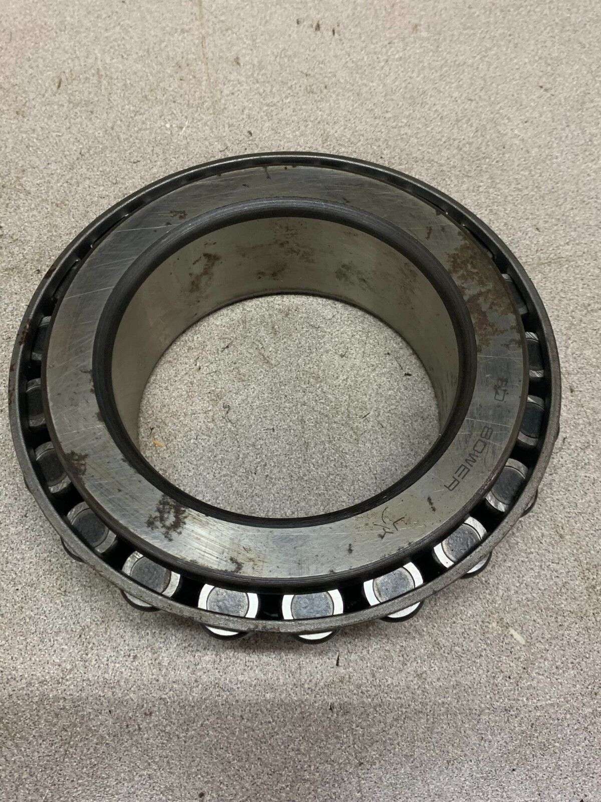 NEW NO BOX BOWER TAPERED ROLLER CONE BEARING 780