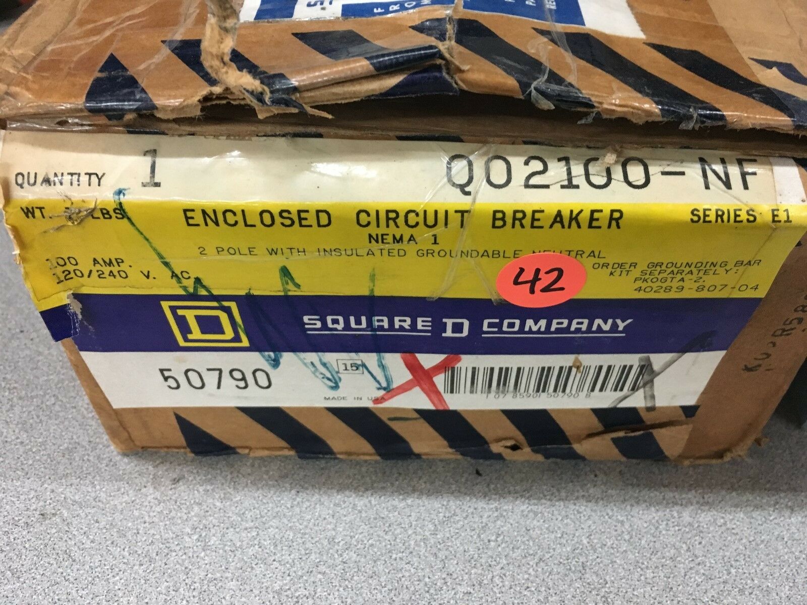 NEW IN BOX SQUARE D 100AMP ENCLOSED CIRCUIT BREAKER QO2100-NF