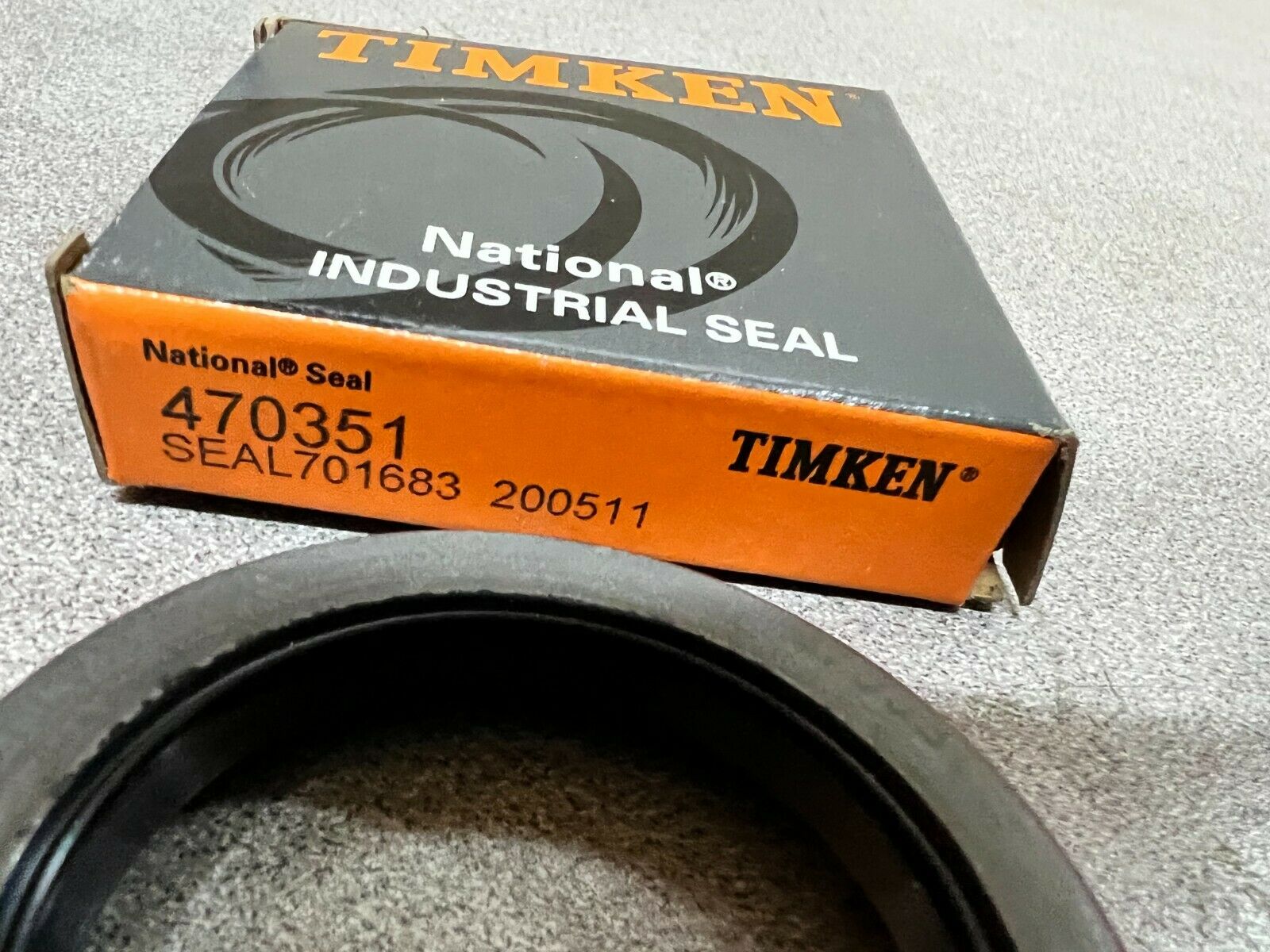 LOT OF 3 NEW IN BOX TIMKEN OILSEAL 470351