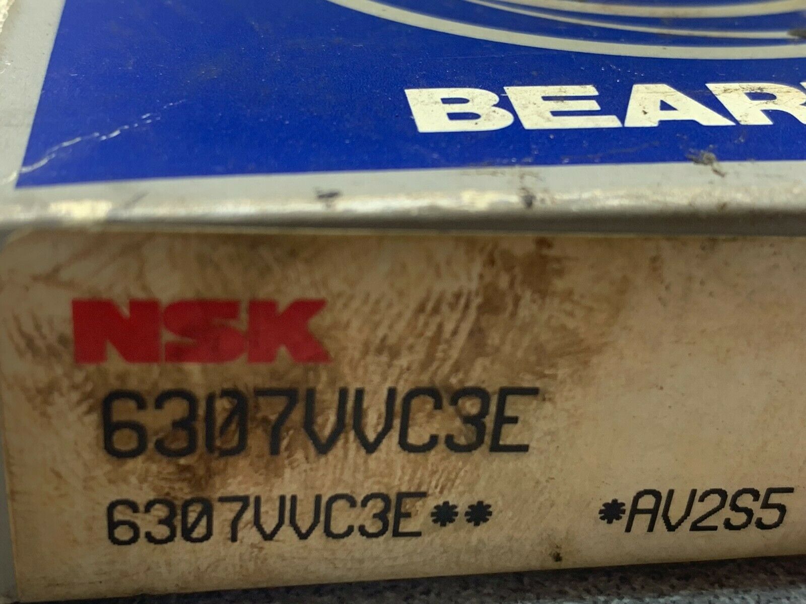 NEW IN BOX NSK BALL BEARING 6307VVC3E