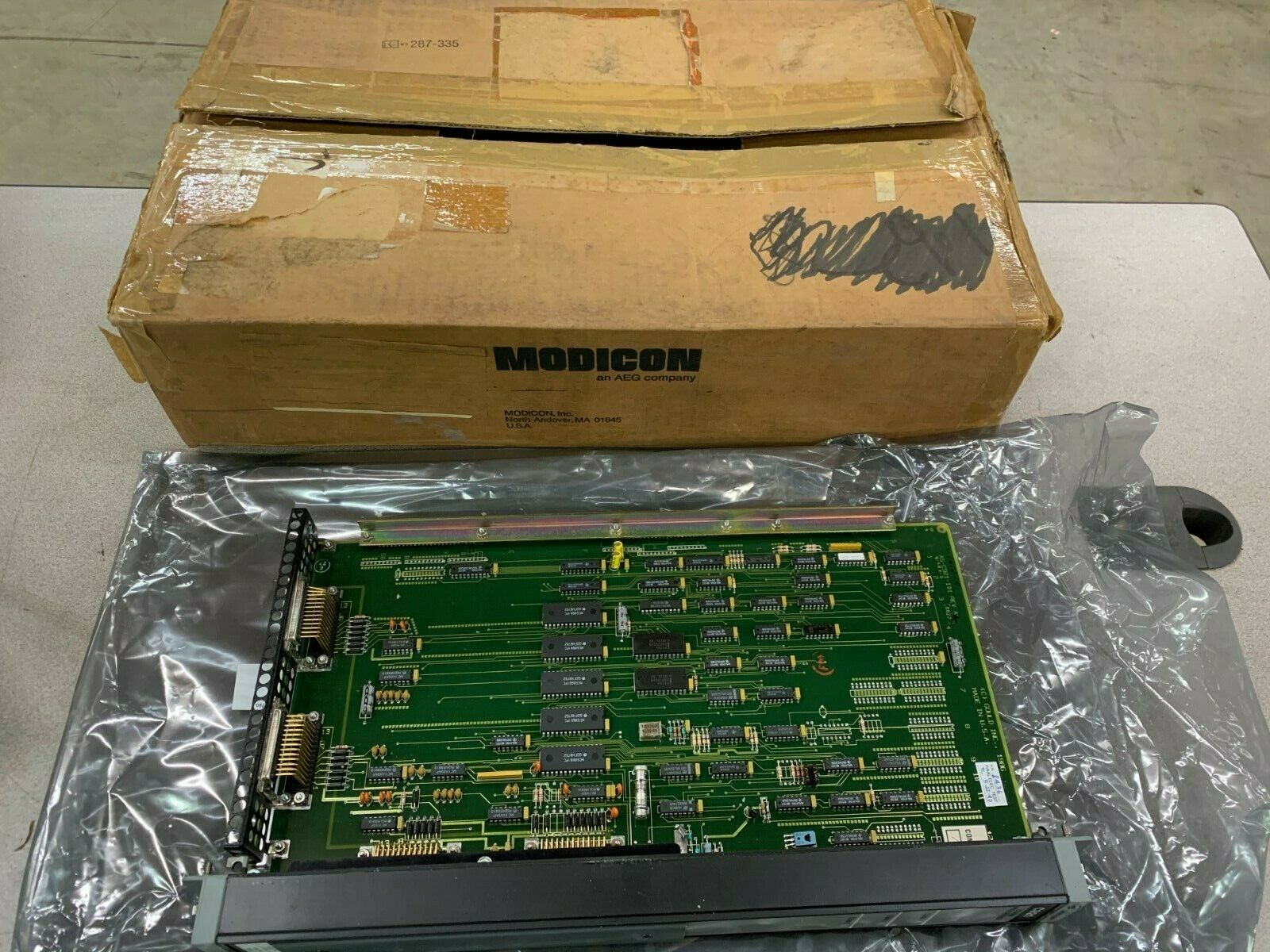 NEW IN BOX MODICON COMM PROCESSOR MODULE AM-C921-100