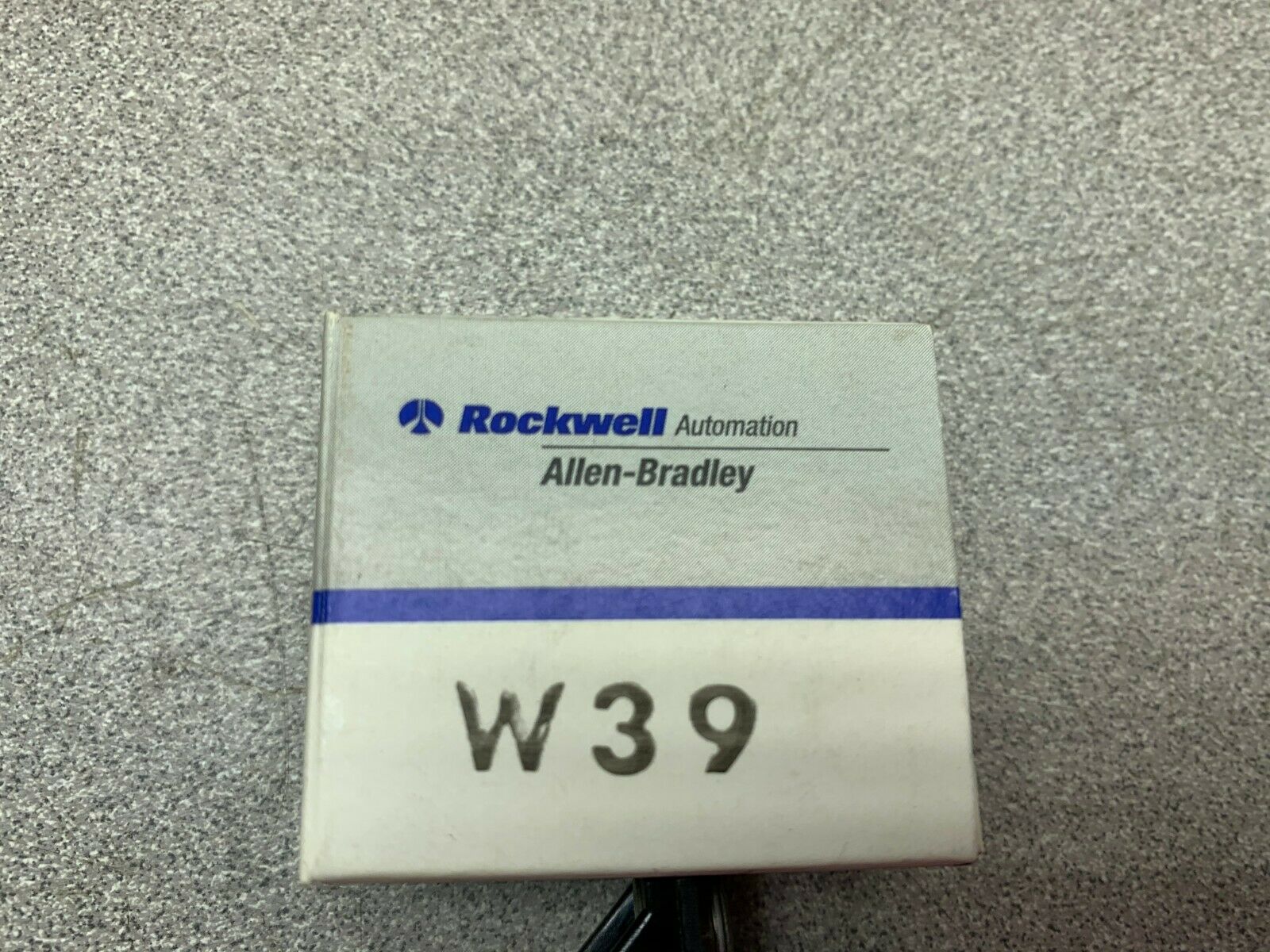 NEW IN BOX ALLEN BRADLEY HEATER ELEMENT W39