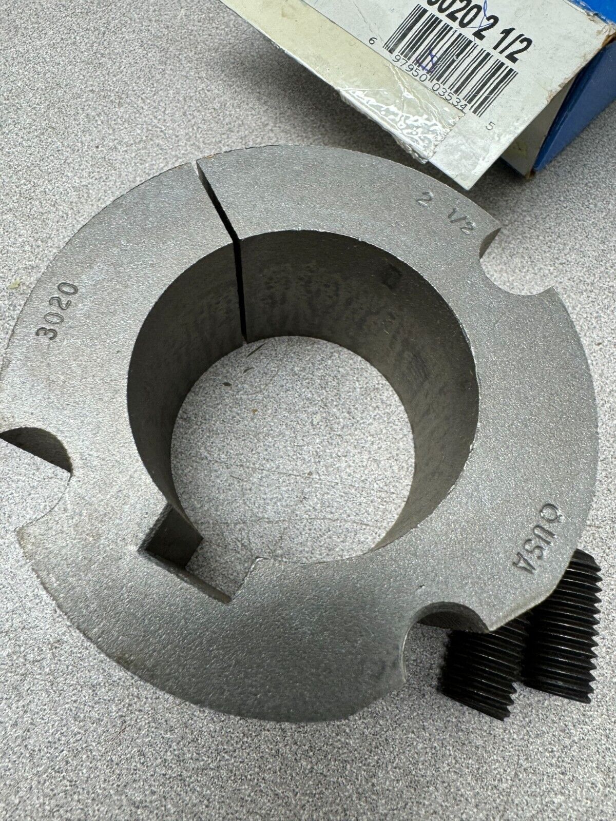 NEW IN BOX MARTIN TAPER BUSHING 3020 2 1/2