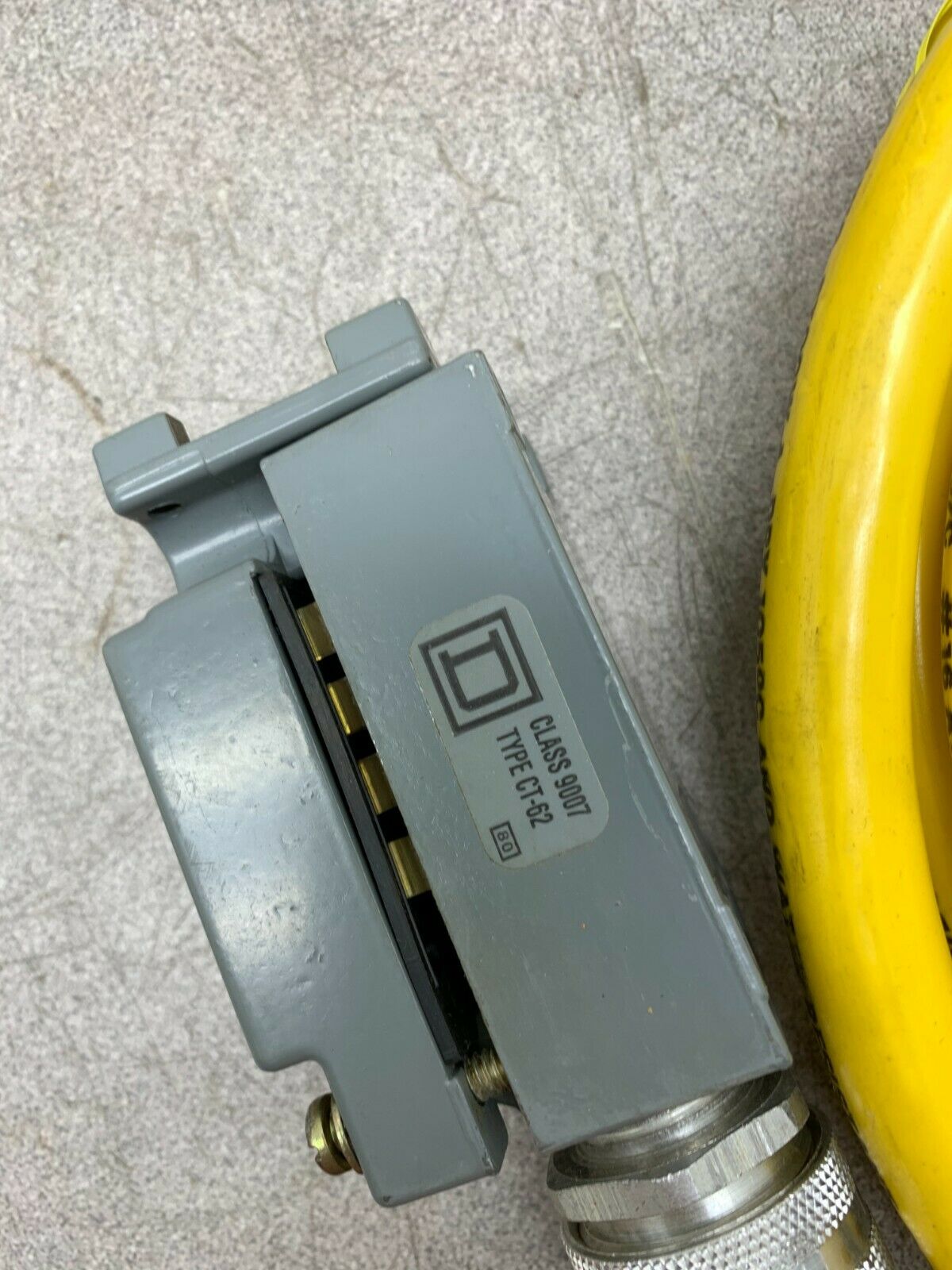 NEW IN BOX SQUARE D LIMIT SWITCH 9007 C62F Y1852