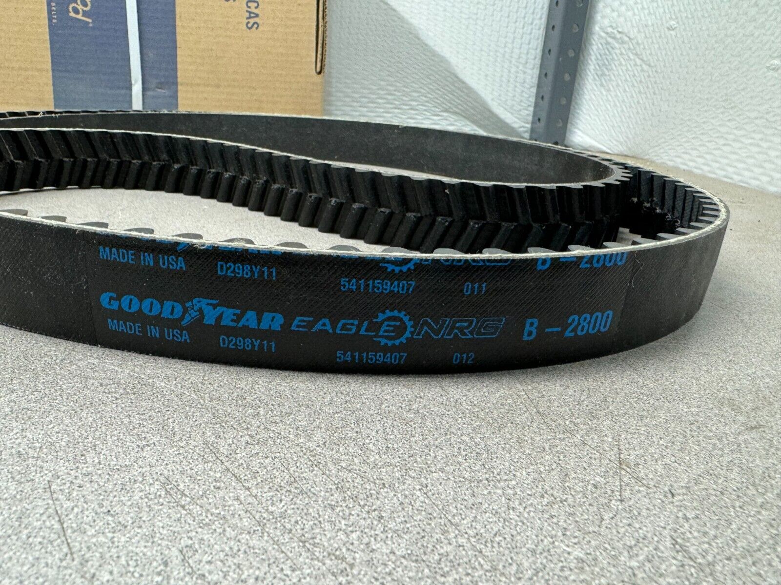 NEW IN BOX GOODYEAR EAGLEPD SILENTSYNC SYNCHRONOUS BELT B-2800