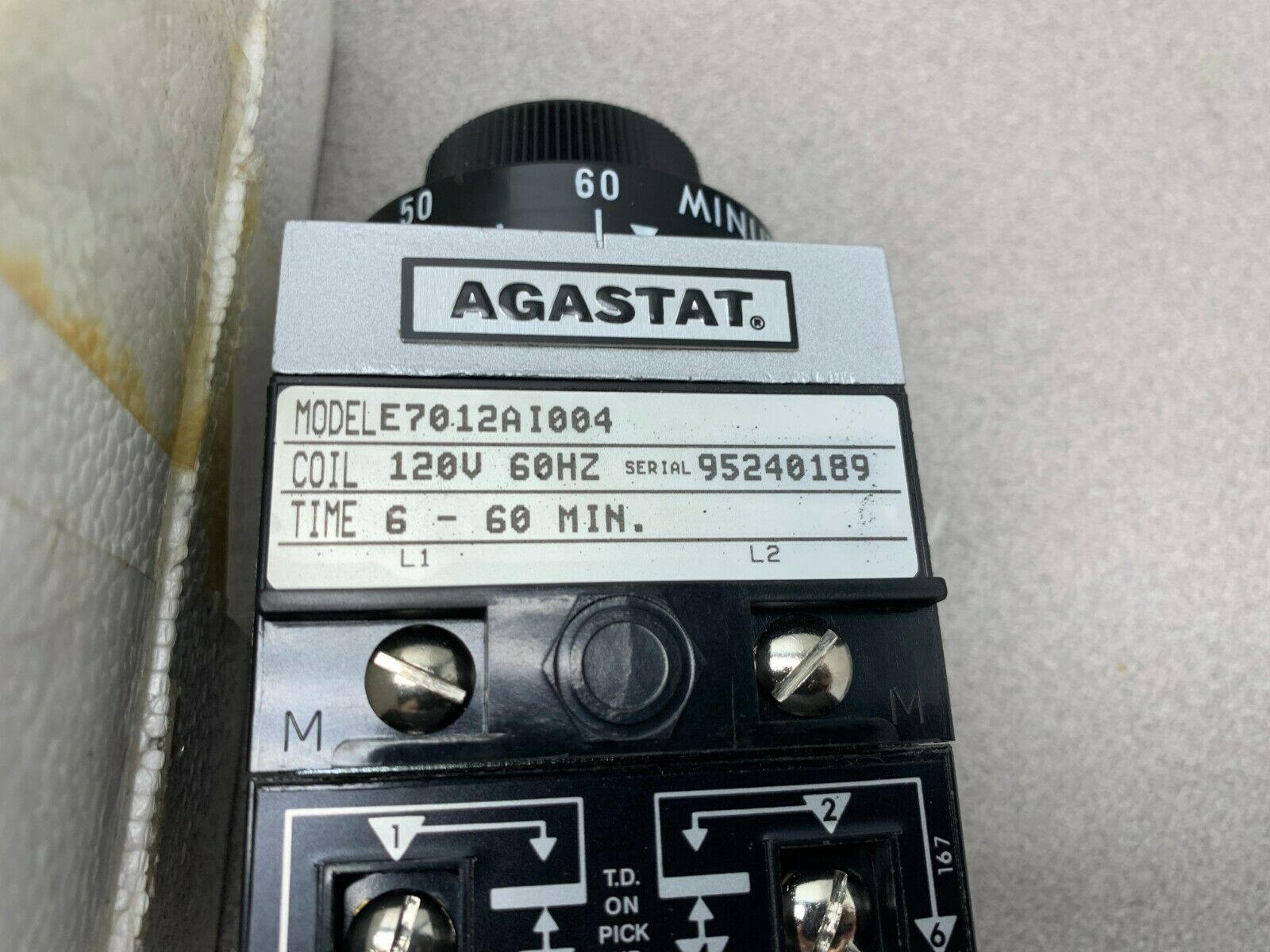 NEW AGASTAT 120V. TIMER 6-60 MINUTE TIMING RELAY E7012AI004