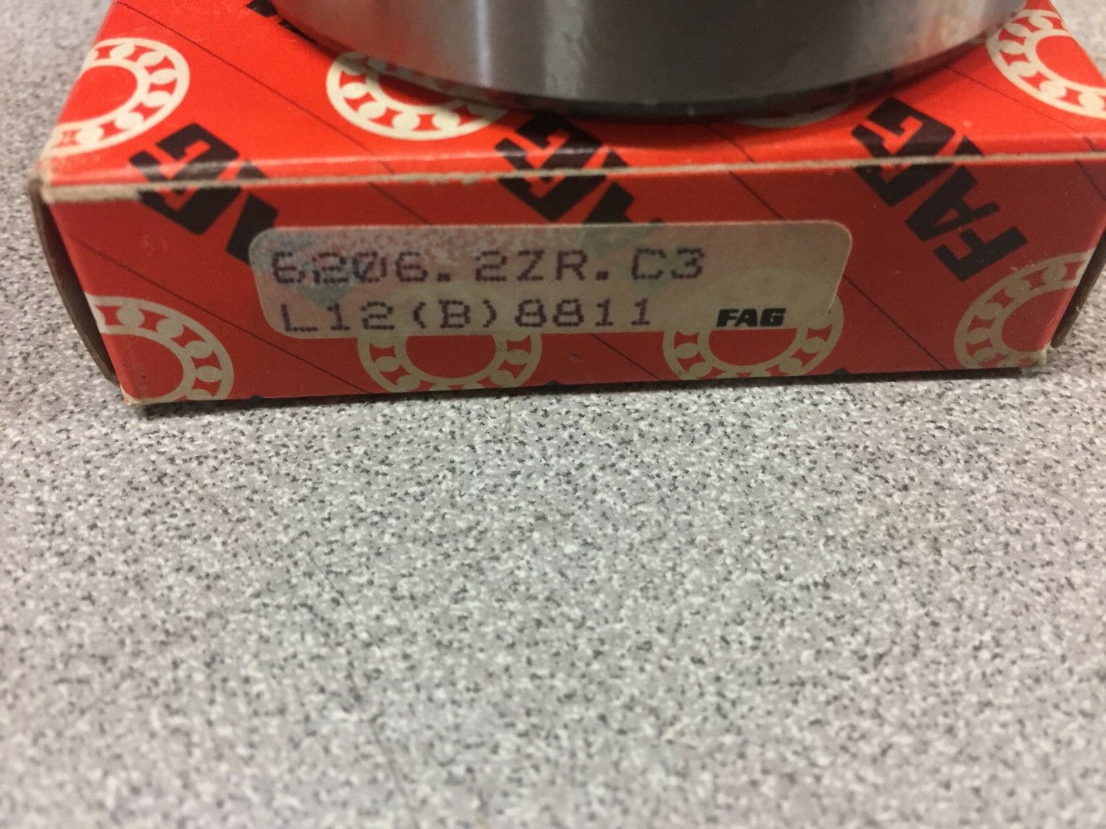 NEW IN BOX FAG BEARING 6206 2ZR C3