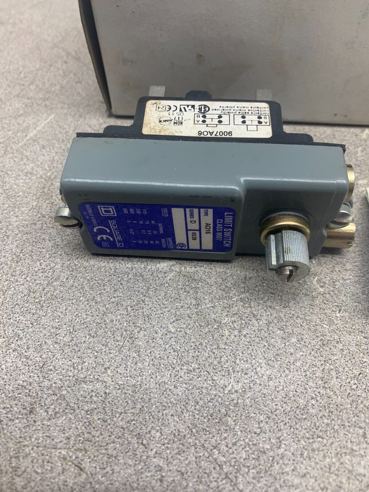 NEW IN BOX SQUARE D OPEN POSITION SWITCH LEVER ARM TYPE 9007 AO16 SERIES D
