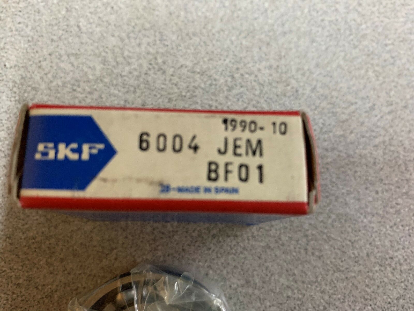 LOT OF 2 NEW IN BOX SKF BEARING 6004 JEM BF01