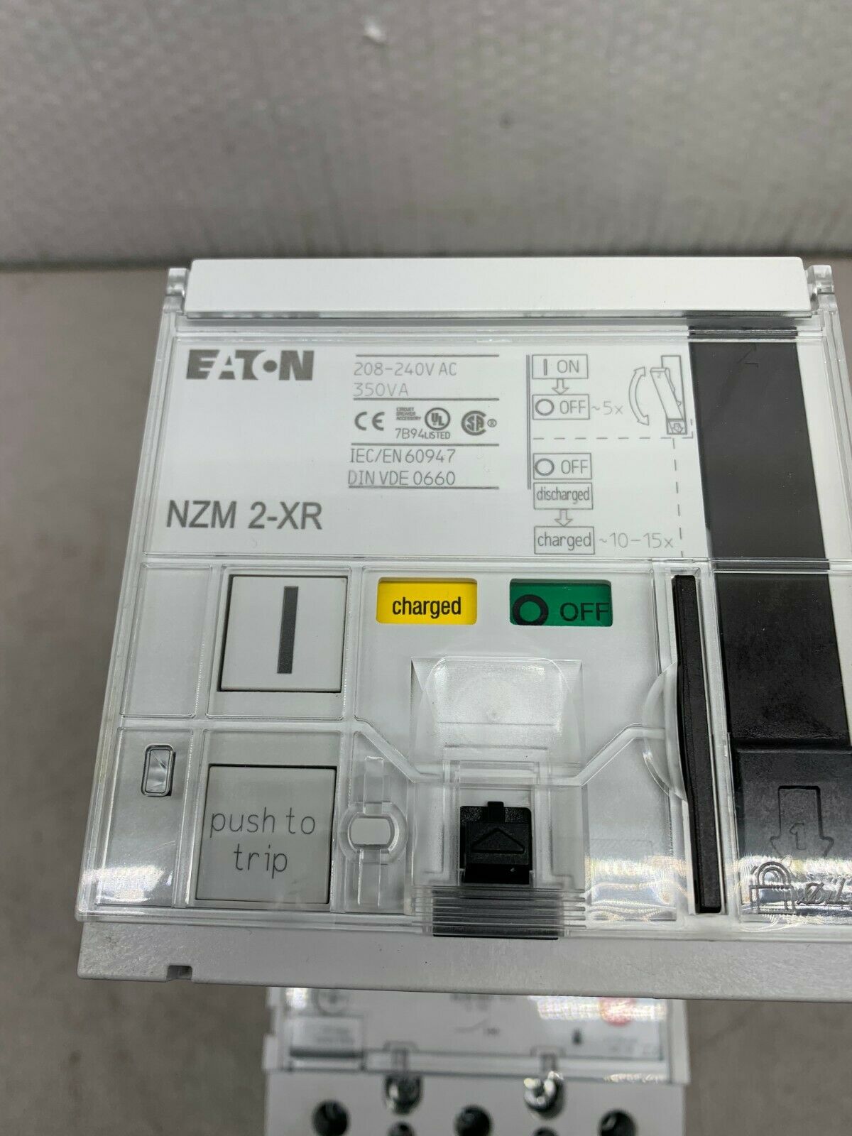 NEW  EATON MOELLER 125AMP BREAKER WITH SYNCHRONIZED REMOTE OPERATOR NZM 2-XR