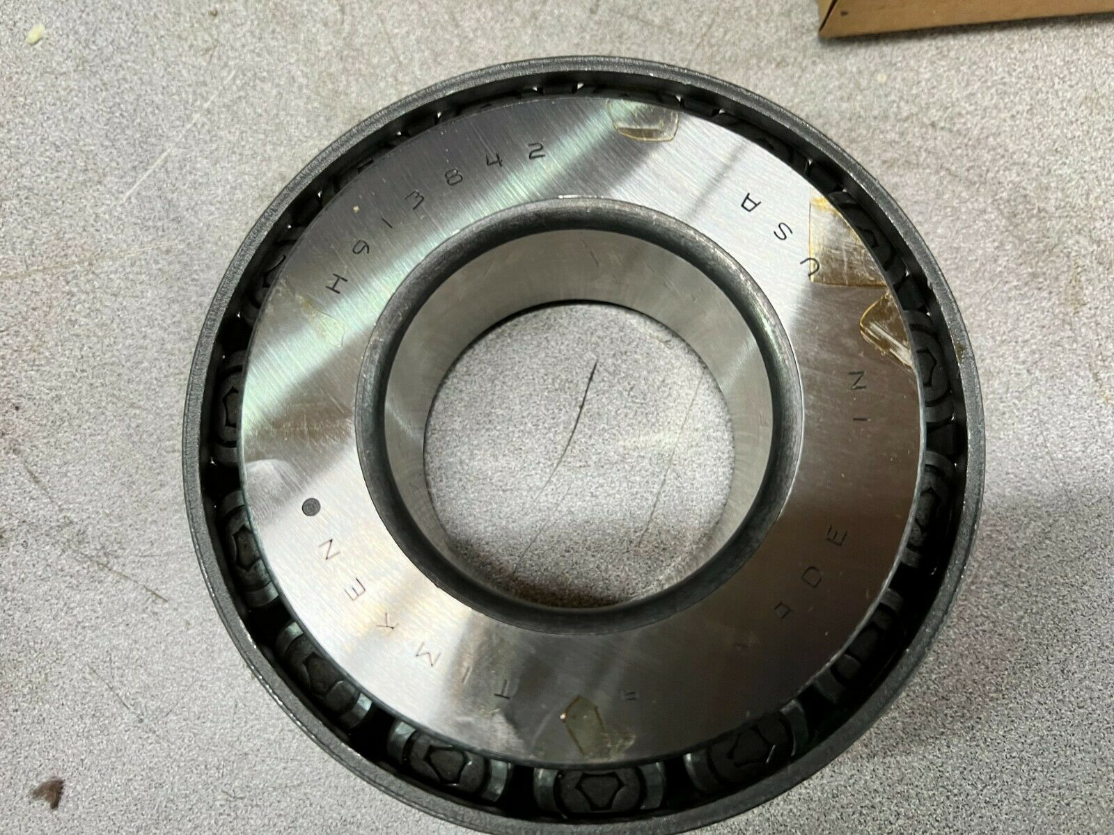 NEW IN BOX TIMKEN ROLLER BEARING H913842