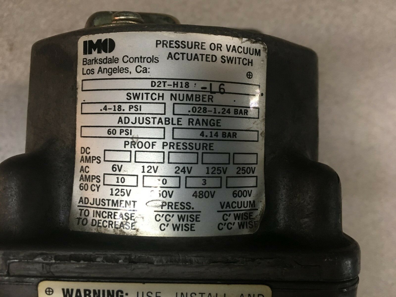 USED BARKSDALE PRESSURE SWITCH D2T-H18-L6