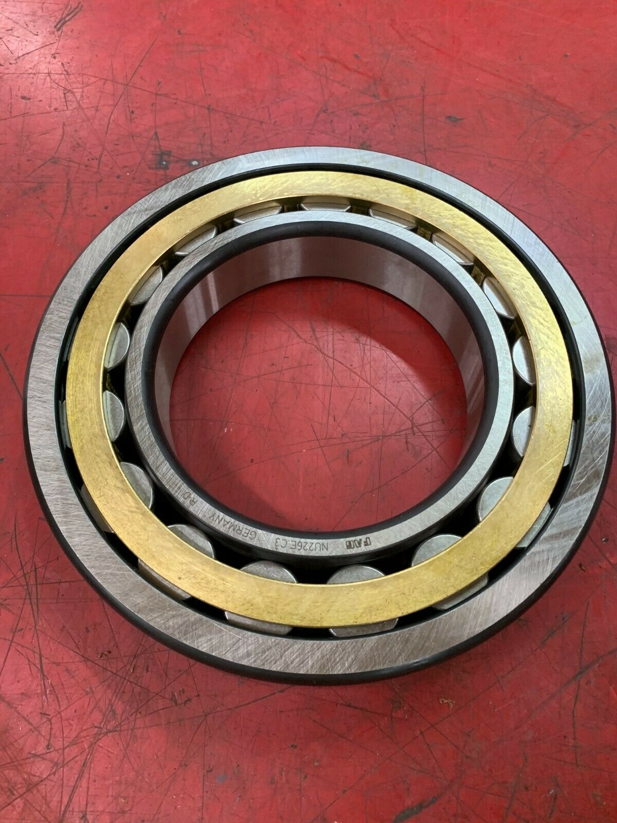 NEW NO BOX FAG NU226EM1AC3 CYLINDRICAL ROLLER BEARING NU226E.C3