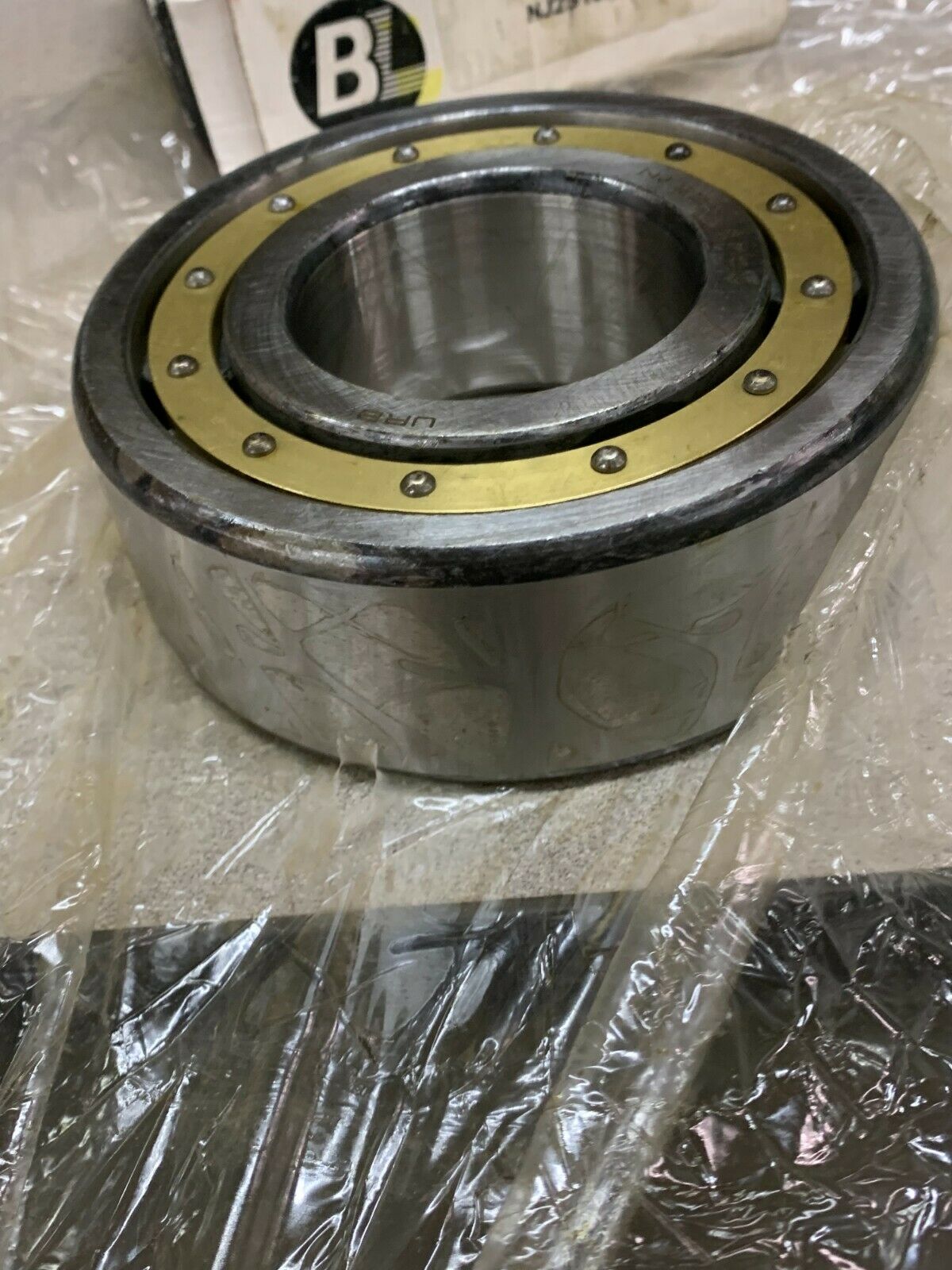 NEW IN BOX URB CYLINDRICAL ROLLER BEARING NJ2313EMC3