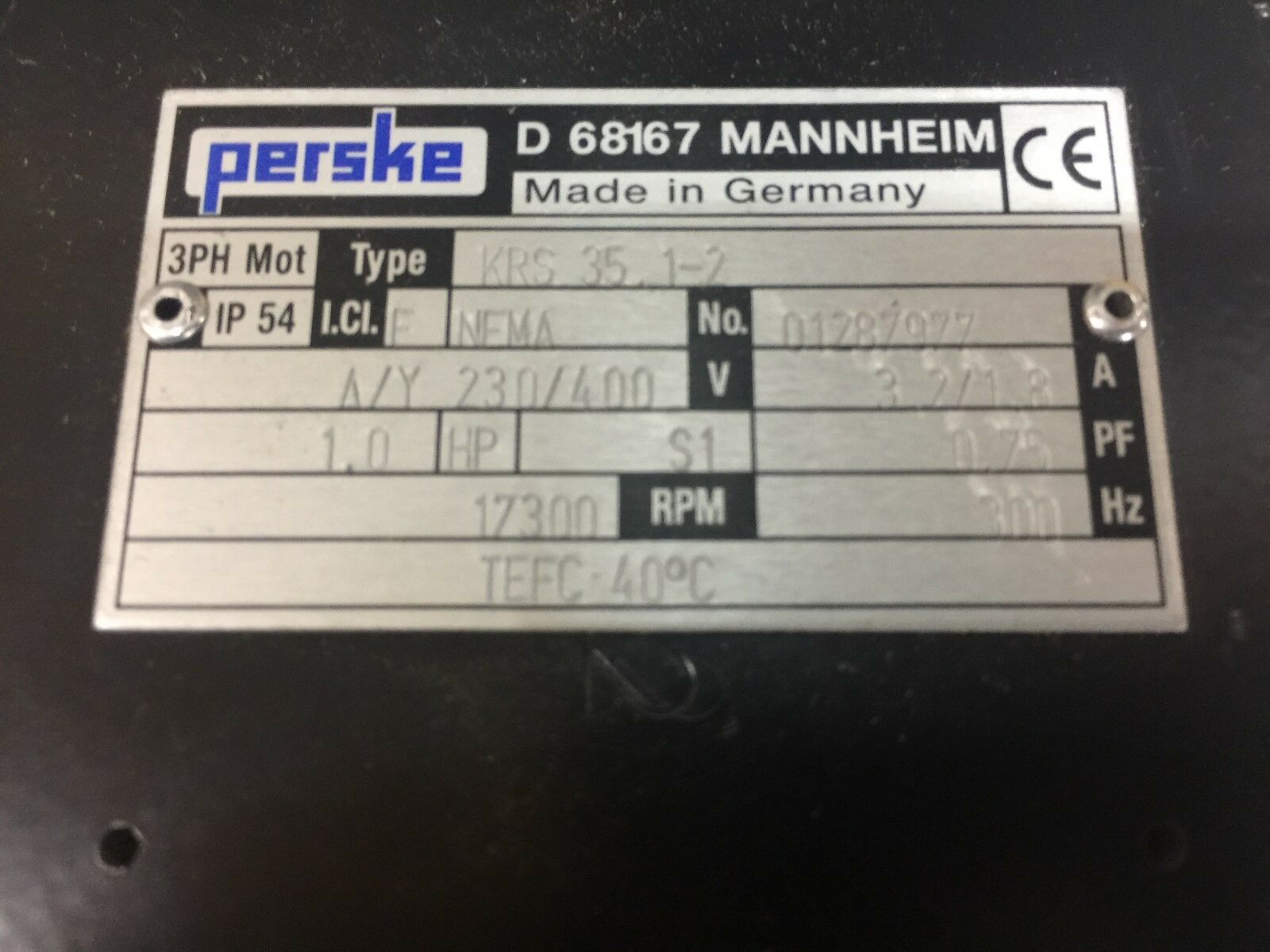 NEW NO BOX PERSKE 1HP 230/400V 300HZ 3.2/1.8A  SERVO MOTOR KRS 35.1-2