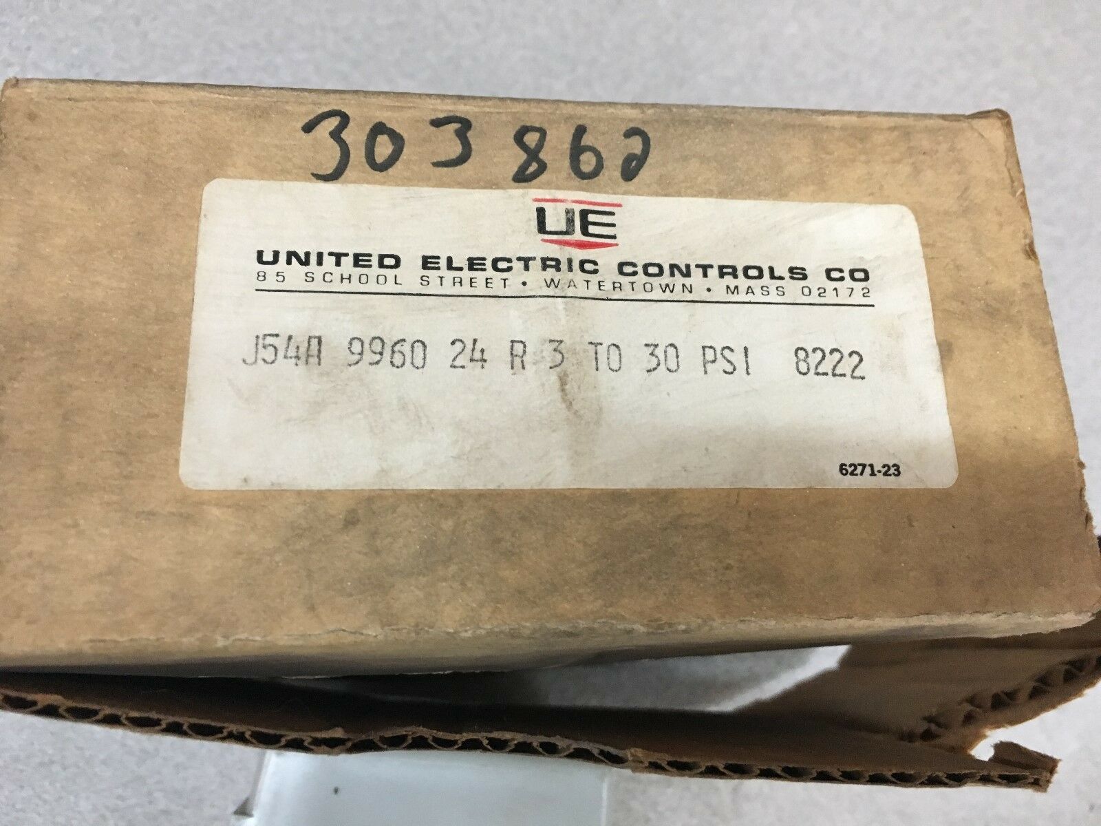 NEW IN BOX UNITED ELECTRIC PRESSURE SWITCH J54A 9960 24 R 3 TO 30 PSI  8222