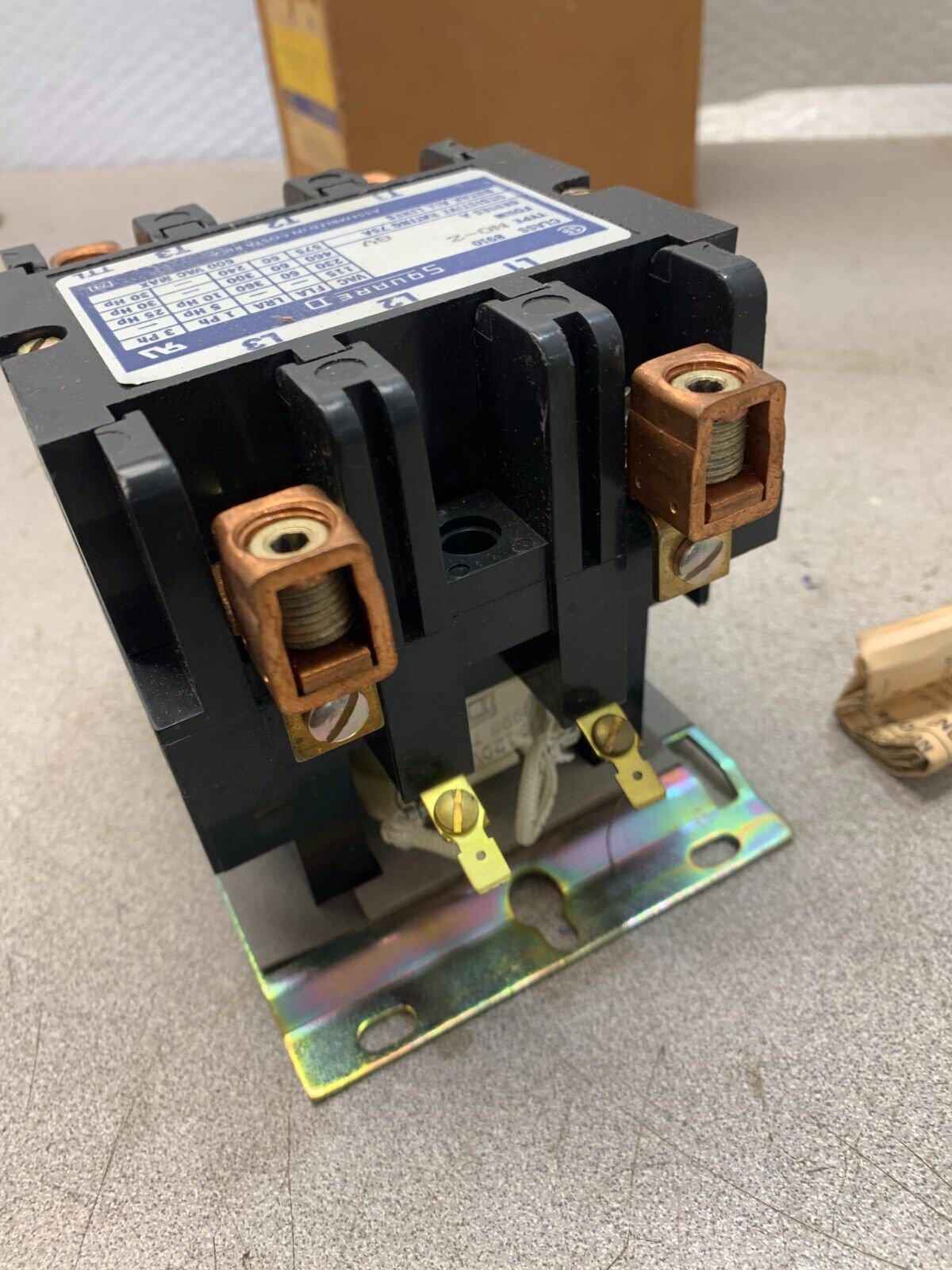 NEW IN BOX SQUARE D 110/120V. 2 POLE DEFINITE PURPOSE CONTACTOR 8910 NO-2