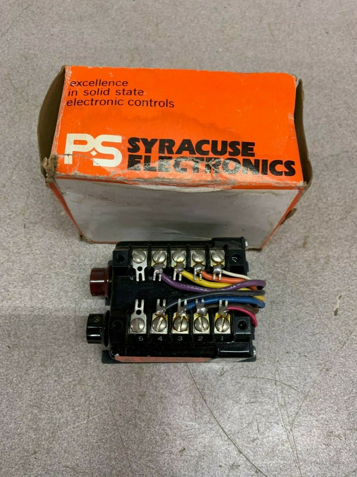 NEW IN BOX SYRACUSE ELECTRONICS RELAY TFR-120322