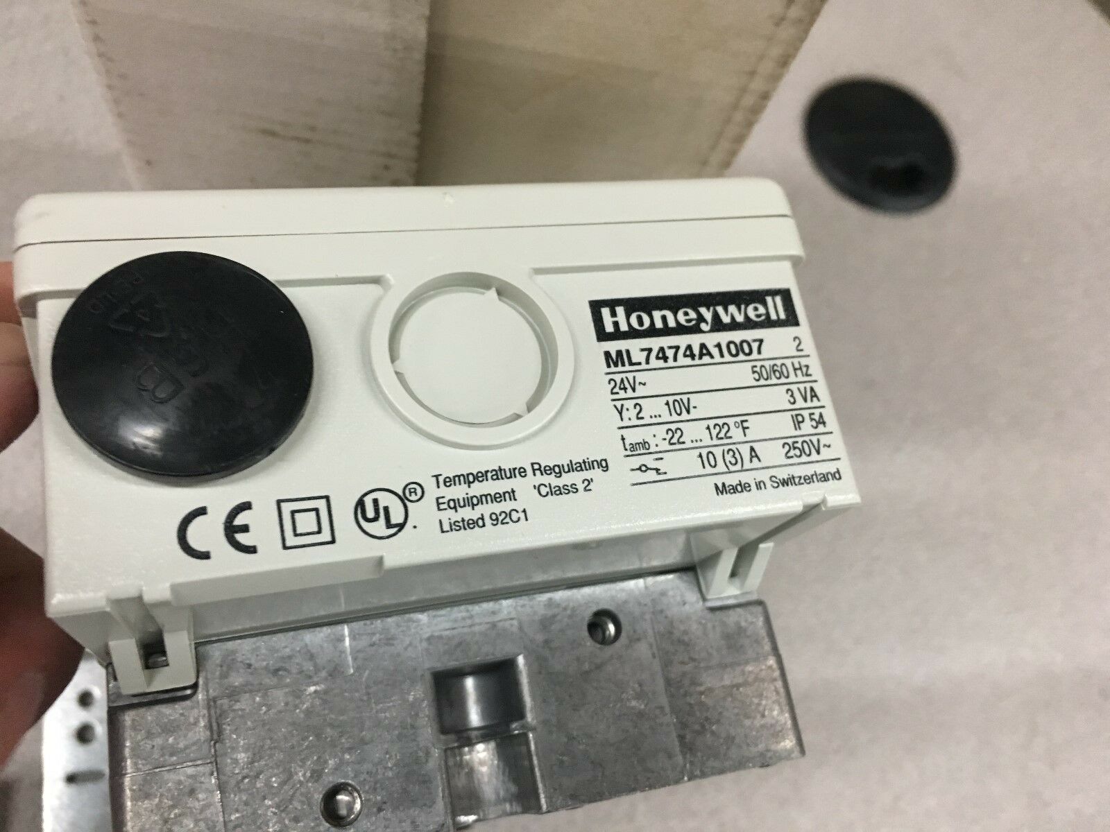 NEW IN BOX HONEYWELL DIRECT COUPLED ACTUATOR ML7474A1007