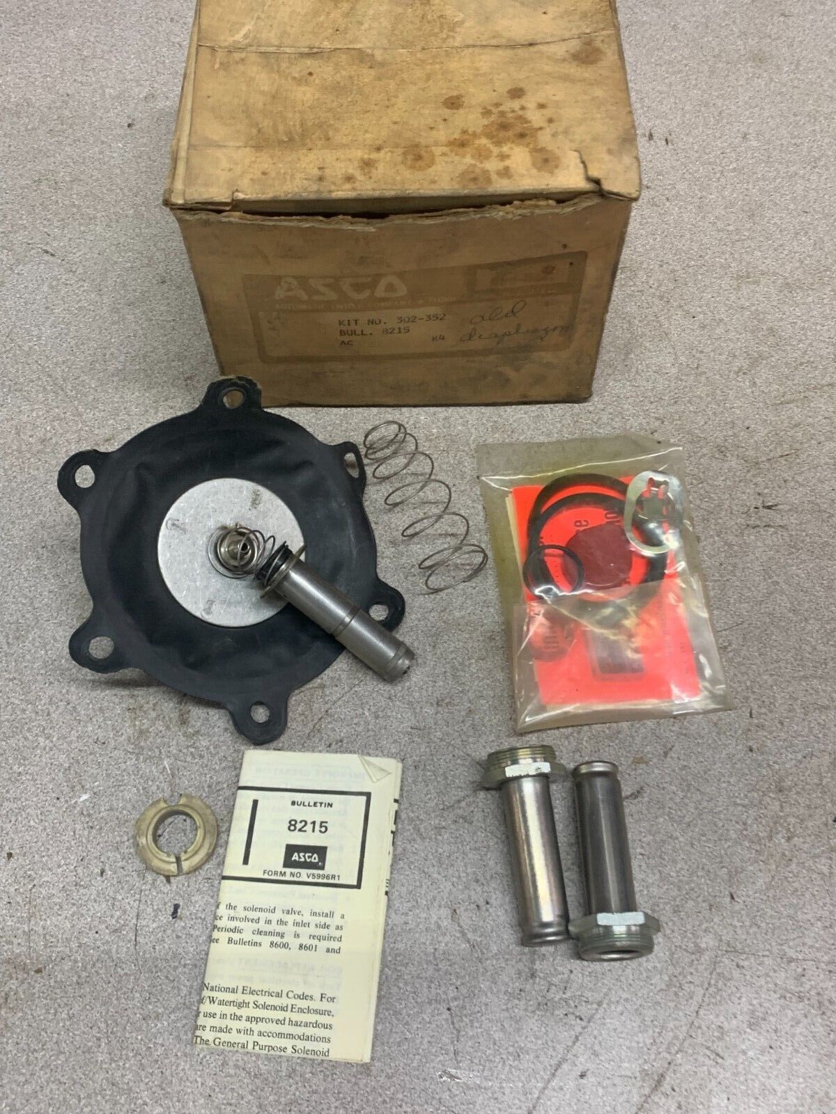 NEW IN BOX ASCO REPAIR KIT 302-352