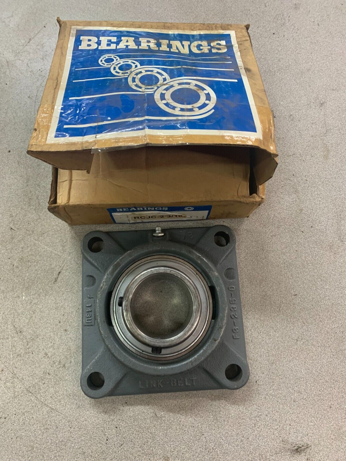 NEW BOX LINK-BELT 4-BOLT FLANGE BEARING 2-3/16" BORE F3-U235N