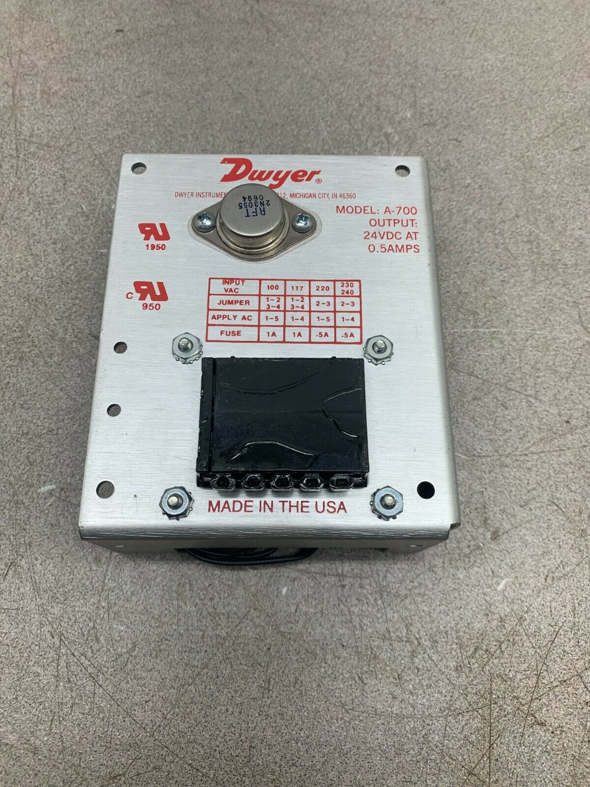 NEW NO BOX DWYER POWER SUPPLY A-700