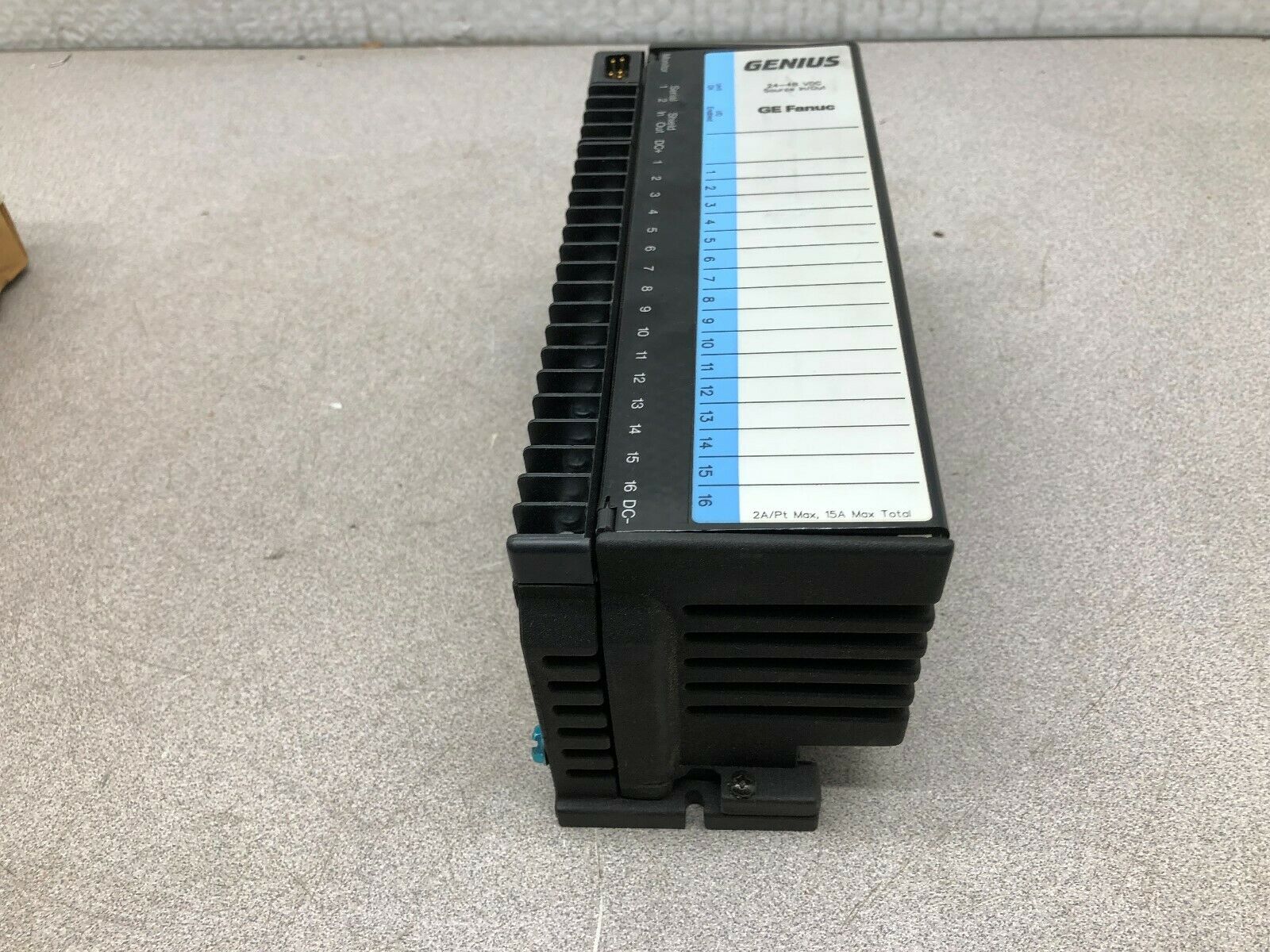 NEW IN BOX GE FANUC GENIUS 24-48 VDC IN/OUT 16 PT SOURCE BLOCK  IC660TSD020B