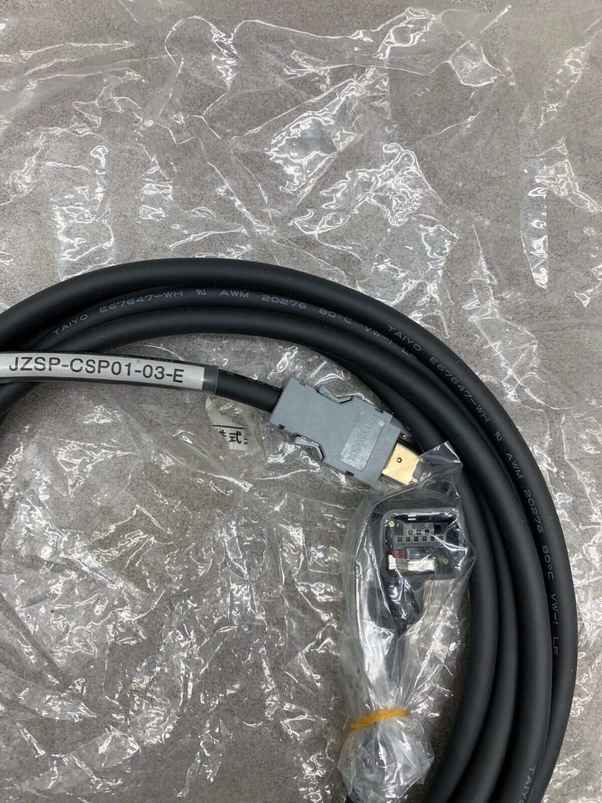 NEW IN PACKAGE YASKAWA SERVO ENCODER CABLE JZSP-CSP01-03-E