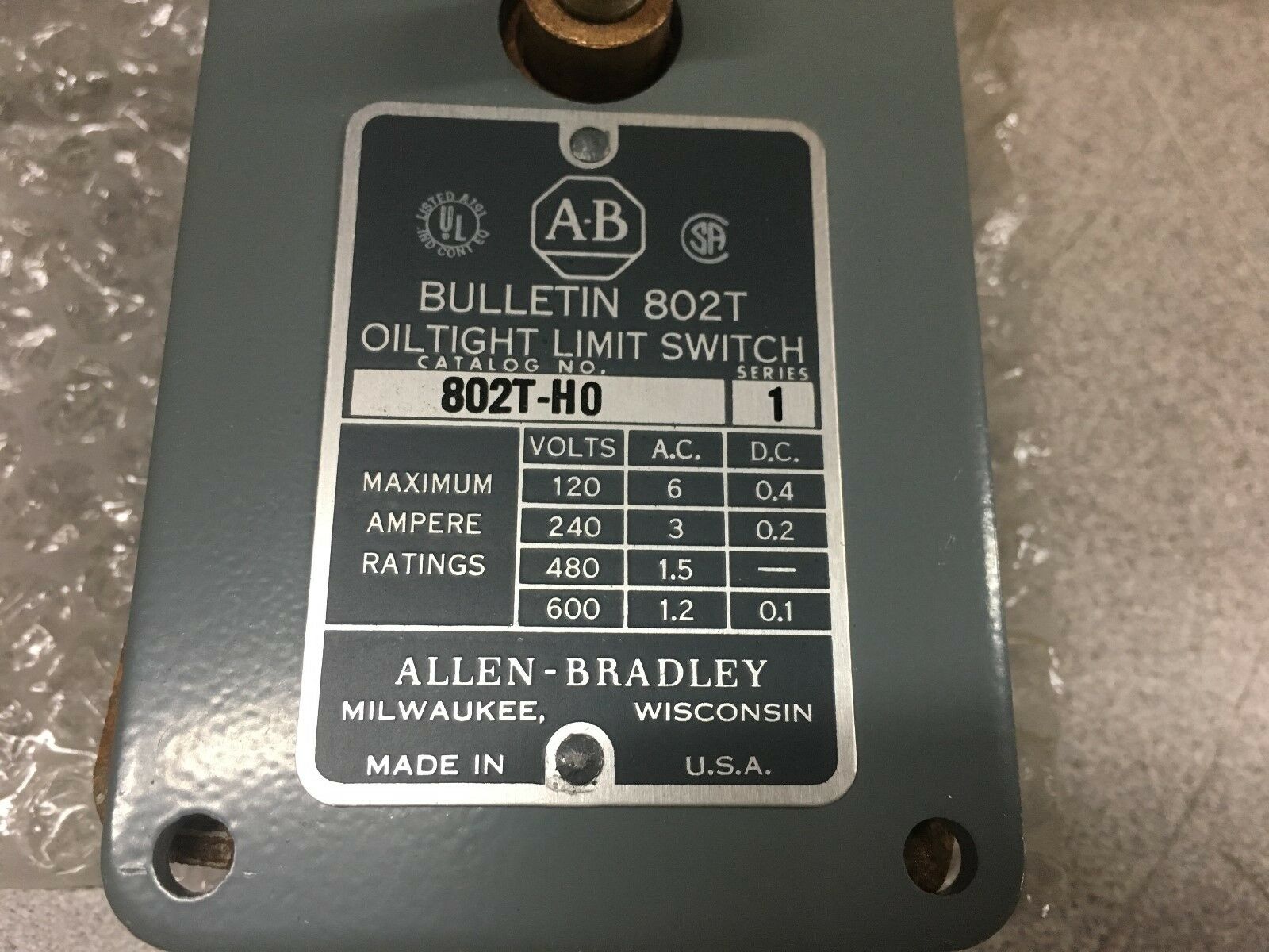 NEW IN BOX ALLEN BRADLEY LIMIT SWITCH 802T-H0 SERIES 1